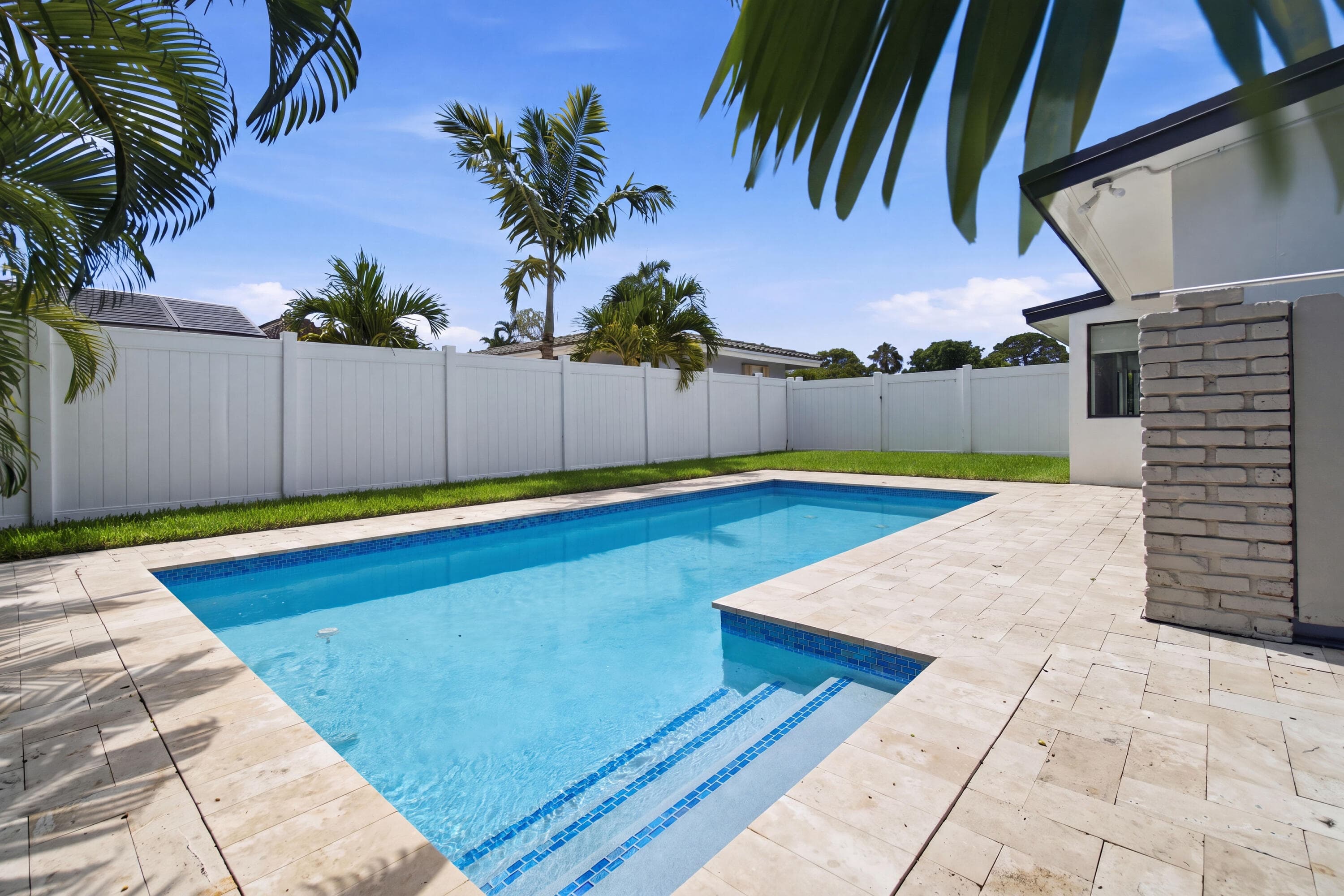 1333 SE 8TH Street, Deerfield Beach, FL 33441 3
