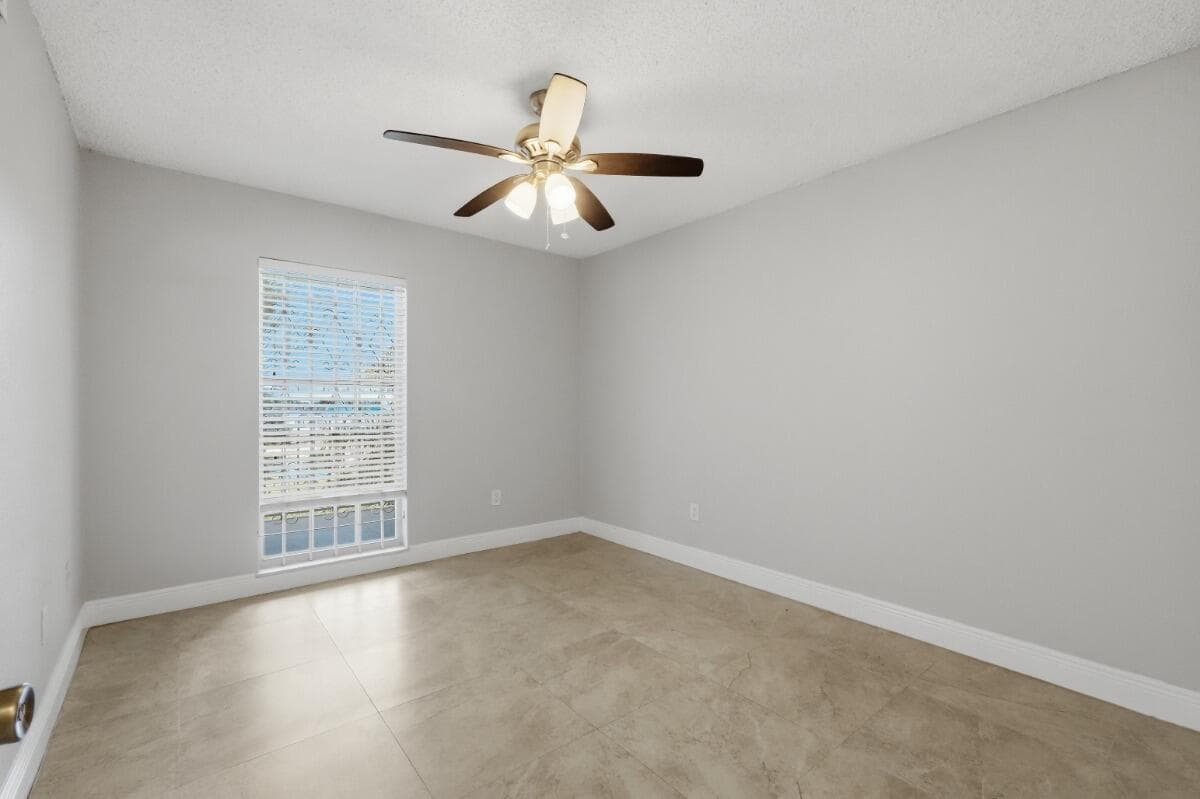 7980 N French Drive Unit 3-305, Pembroke Pines, FL 33024 25