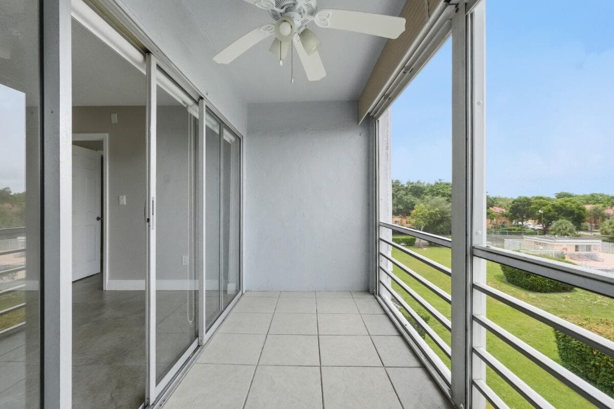 7980 N French Drive Unit 3-305, Pembroke Pines, FL 33024 28
