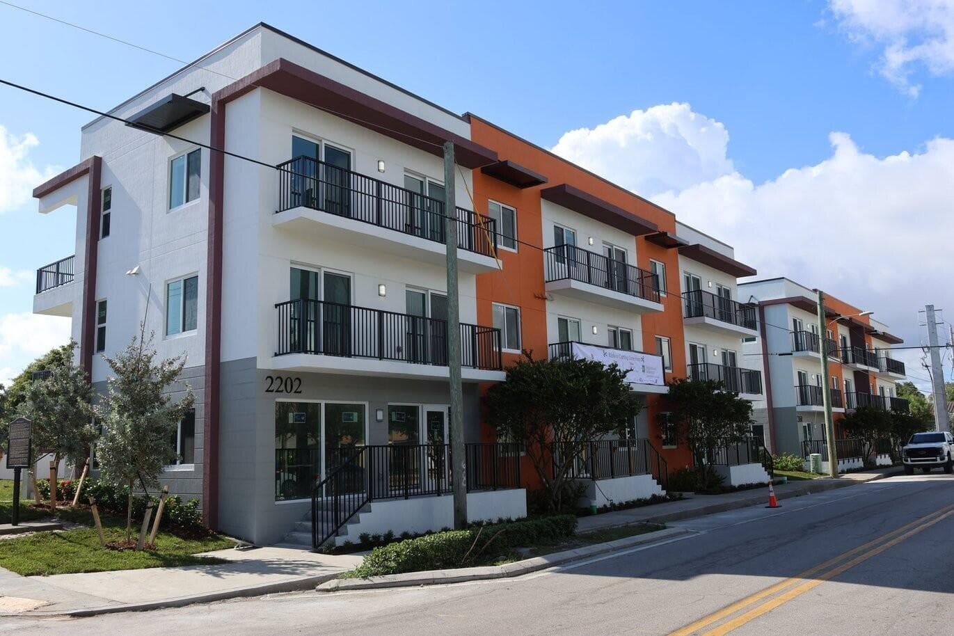 2202 N Tamarind Avenue 303, West Palm Beach, FL 33407