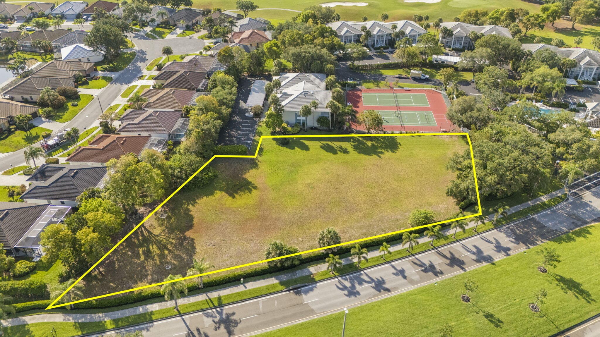 8151 Twelve Oaks Circle, Naples, FL 34113