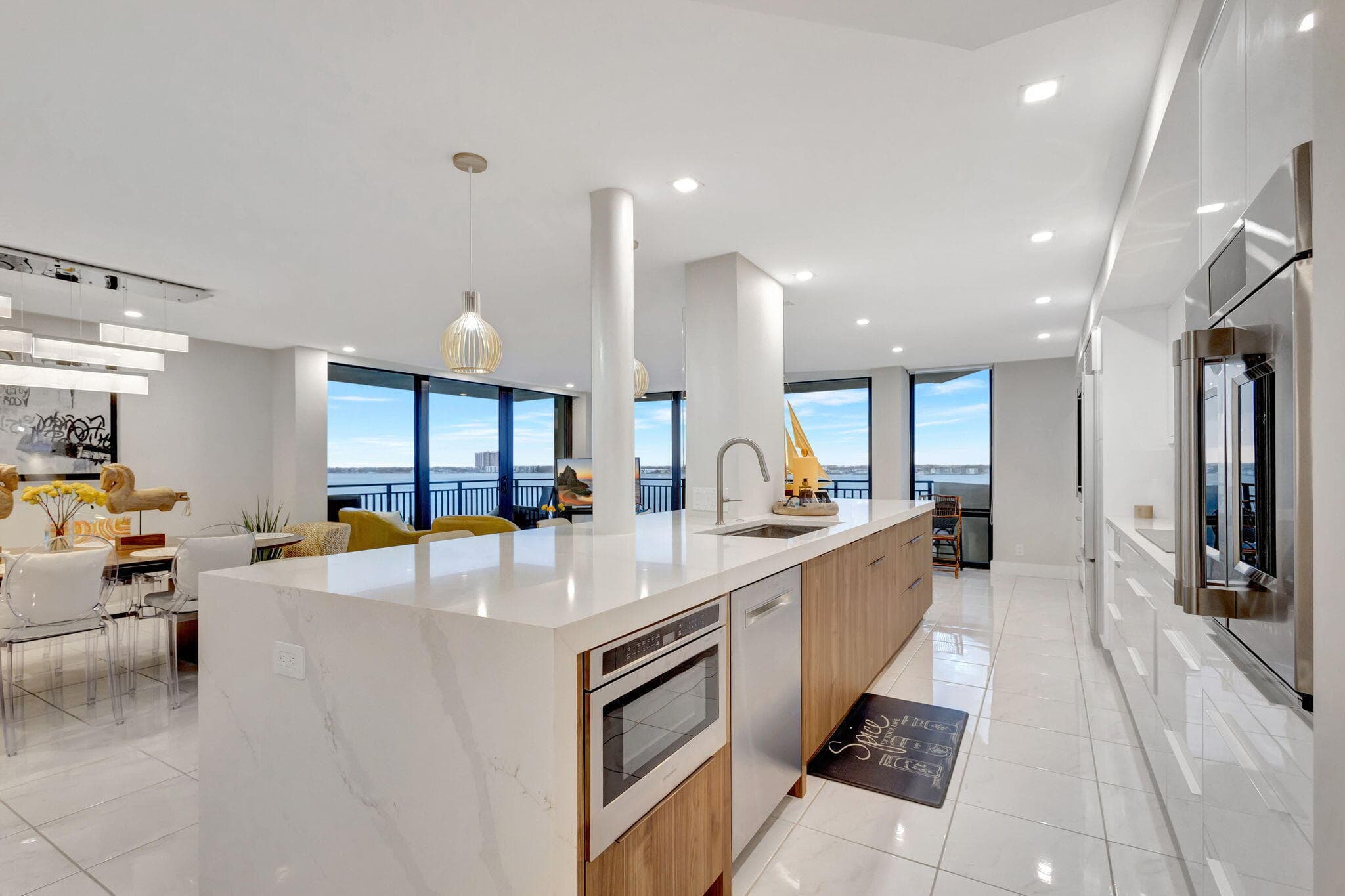 5460 N Ocean Drive 7-C, Singer Island, FL 33404 2