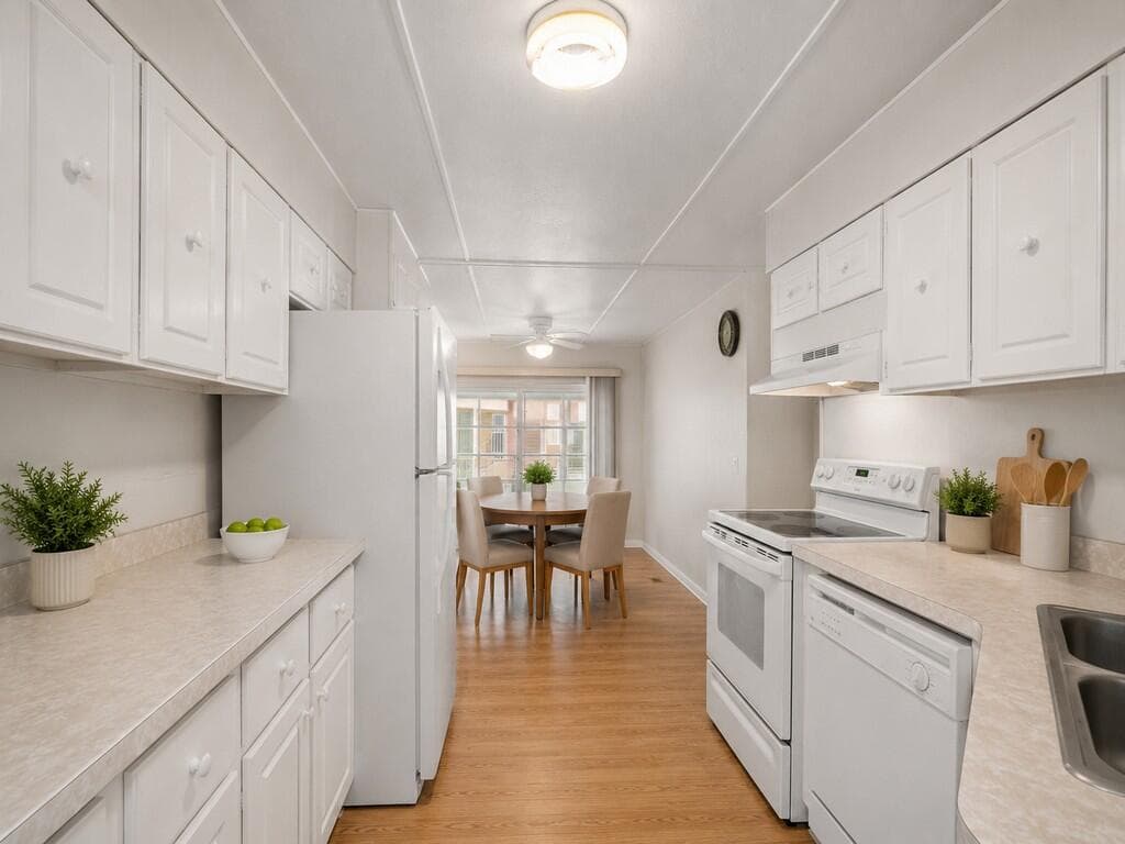 14 Golf Drive, Port St. Lucie, FL 34952 13
