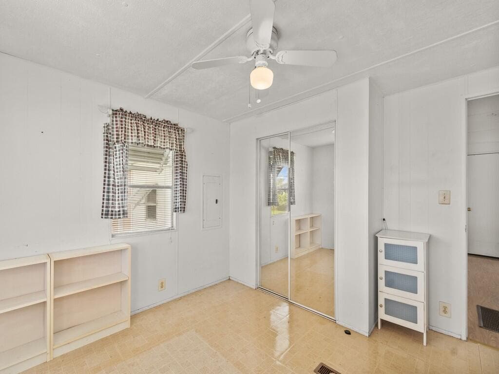 14 Golf Drive, Port St. Lucie, FL 34952 39