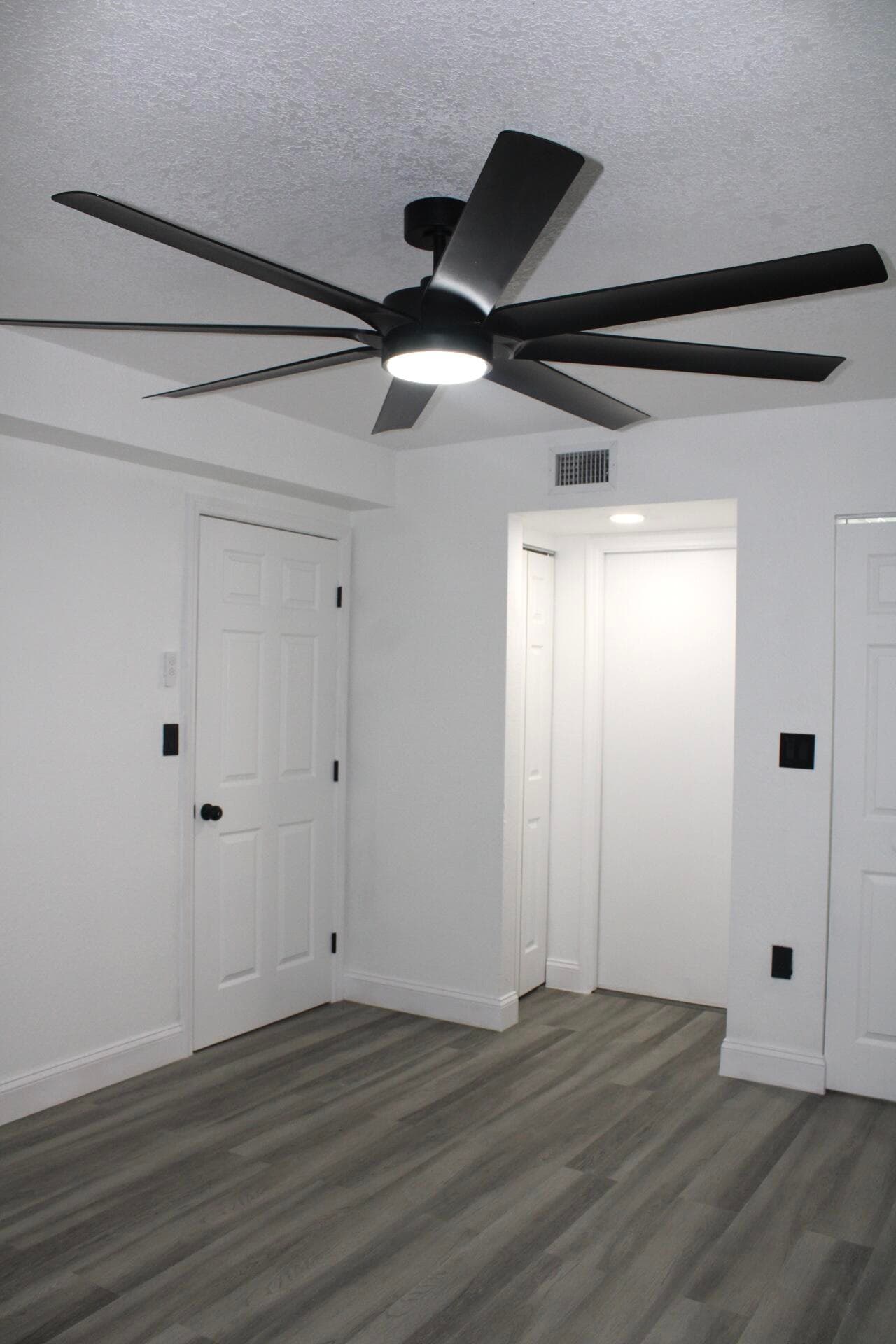 2820 N Oakland Forest Drive N 106, Oakland Park, FL 33309 15