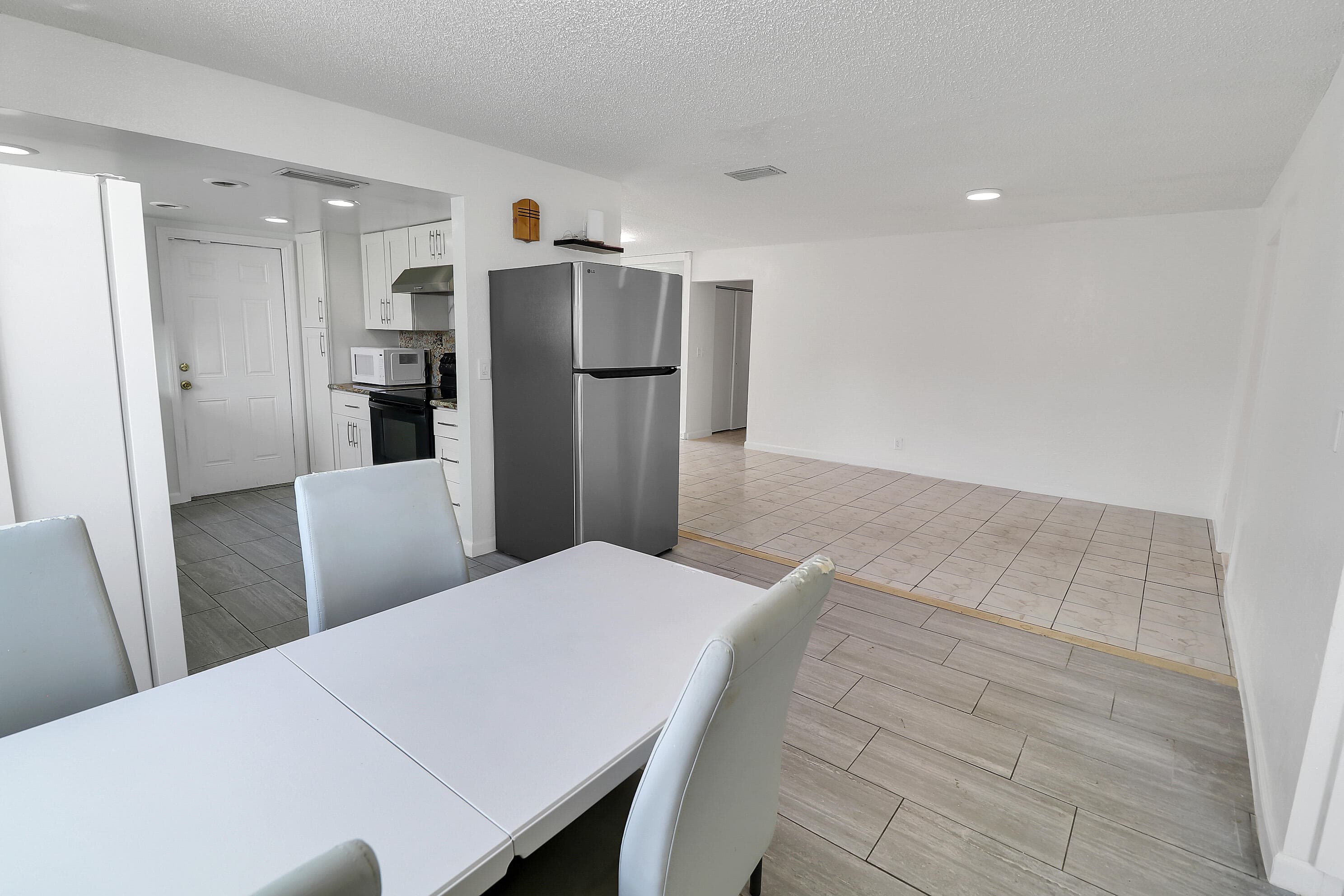 2233 NW 3rd Avenue, Boca Raton, FL 33431 13