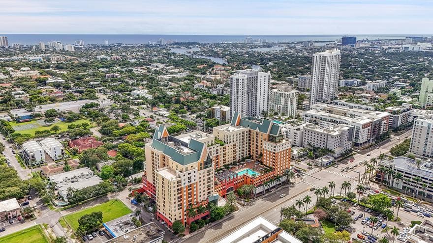 110 N Federal Highway 501, Fort Lauderdale, FL 33301 60