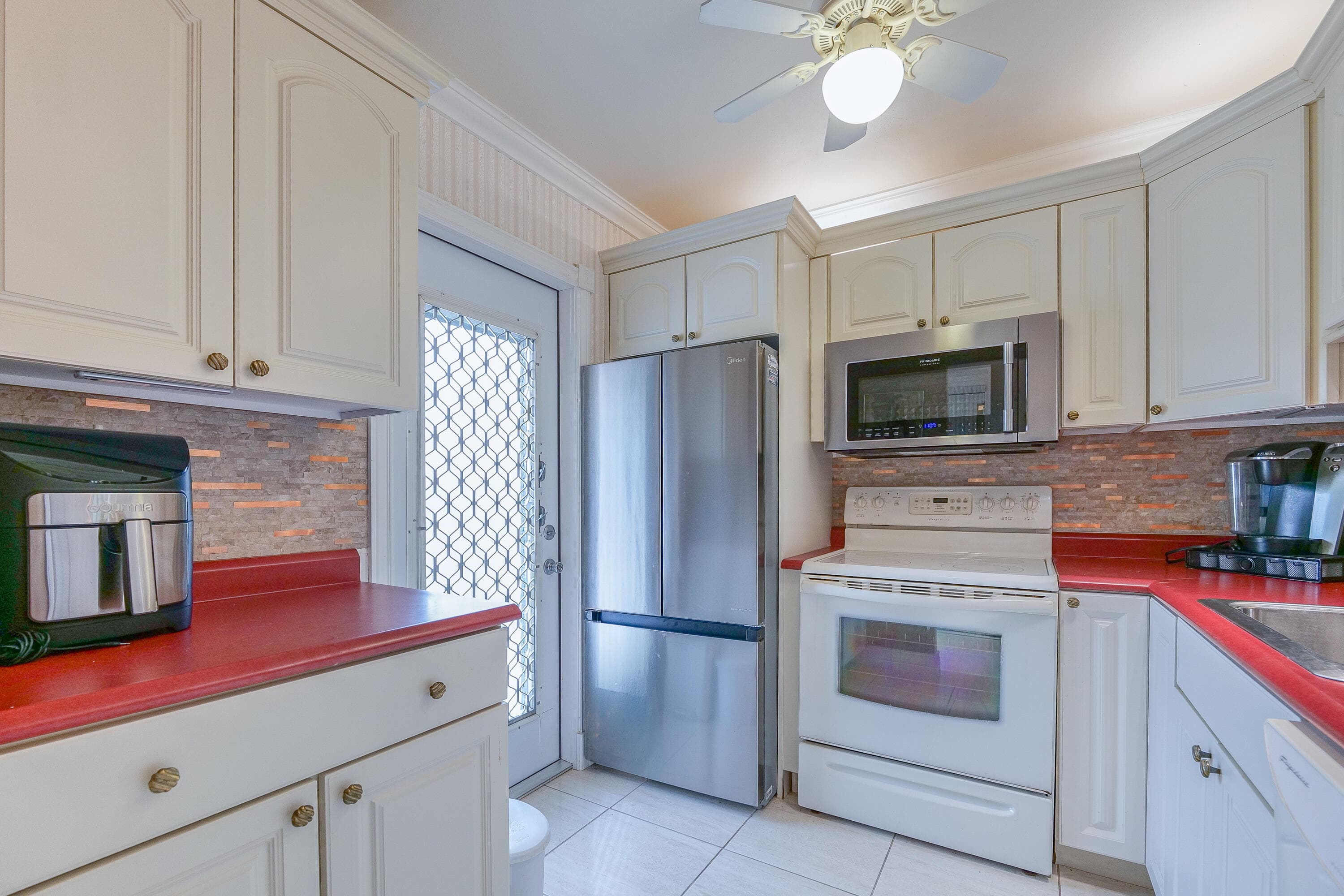 4321 NW 16th Street 203C, Lauderhill, FL 33313 8