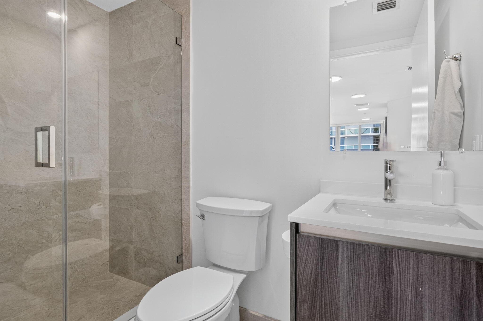 488 NE 18th Street 1515, Miami, FL 33132 40