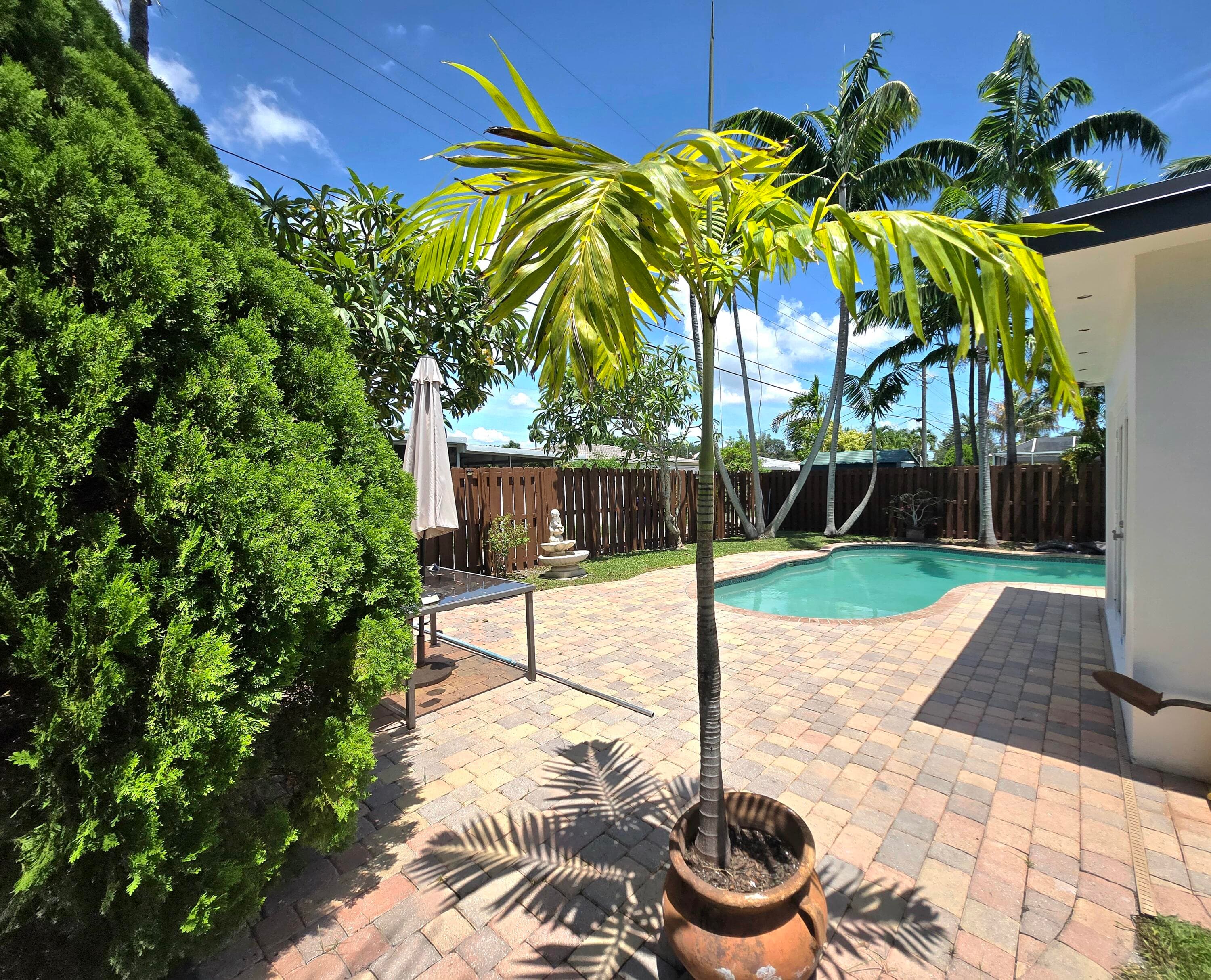 806 N 31st Court, Hollywood, FL 33021 31