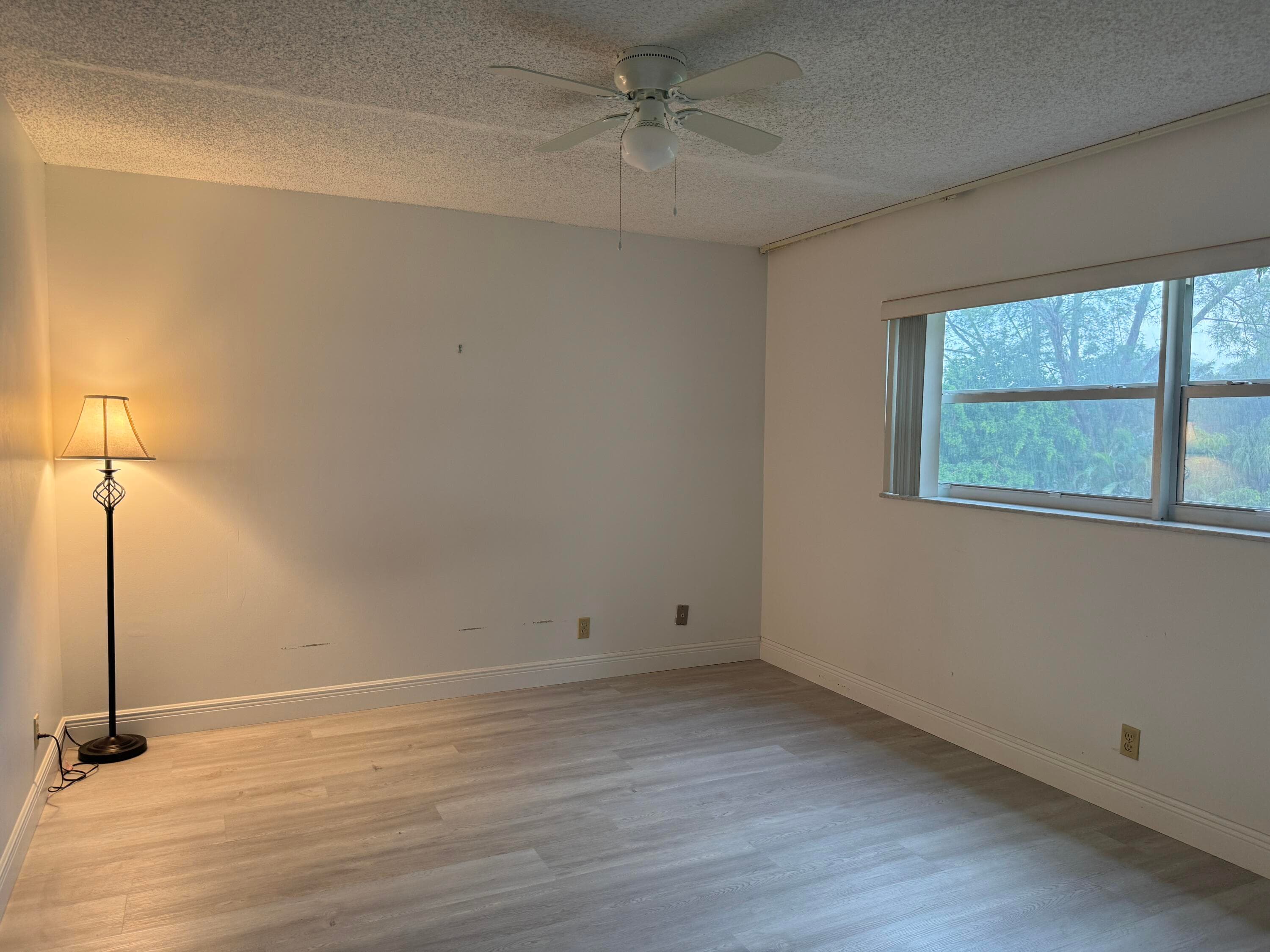 1035 COUNTRY CLUB Drive 303, Margate, FL 33063 10