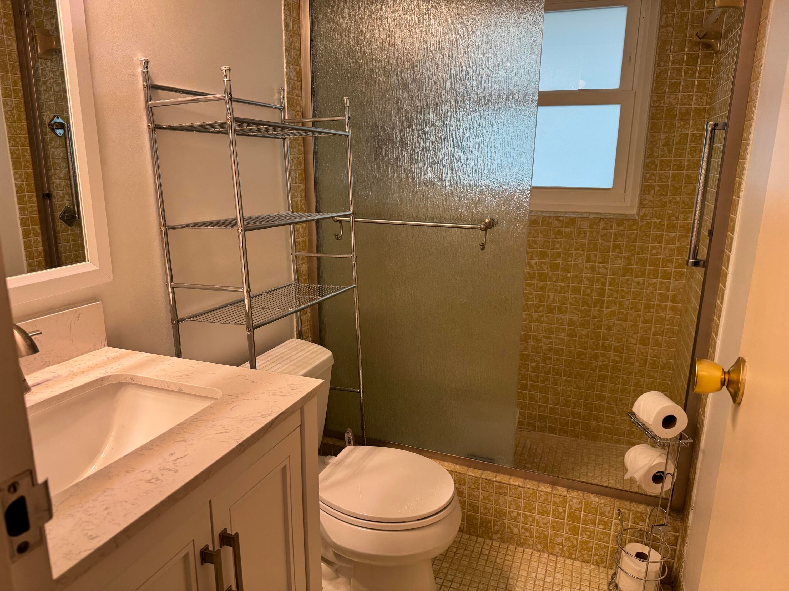 1035 COUNTRY CLUB Drive 303, Margate, FL 33063 17