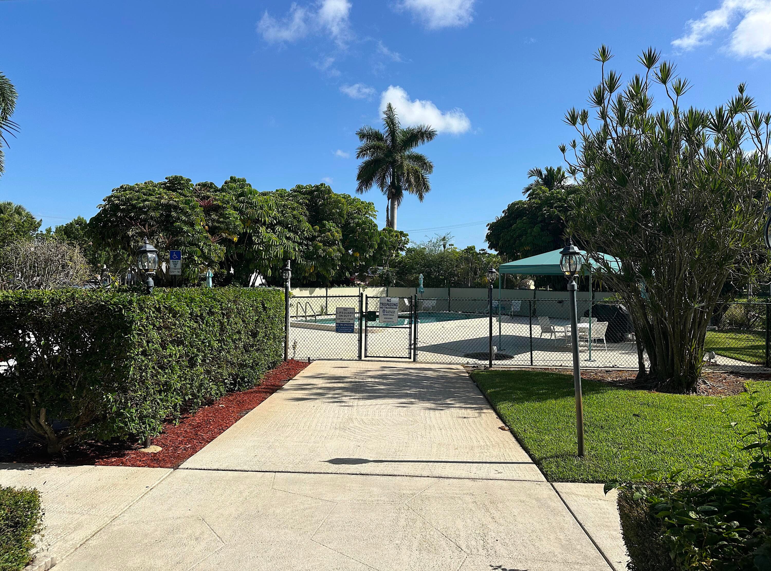 505 Spencer Drive 407, West Palm Beach, FL 33409 3