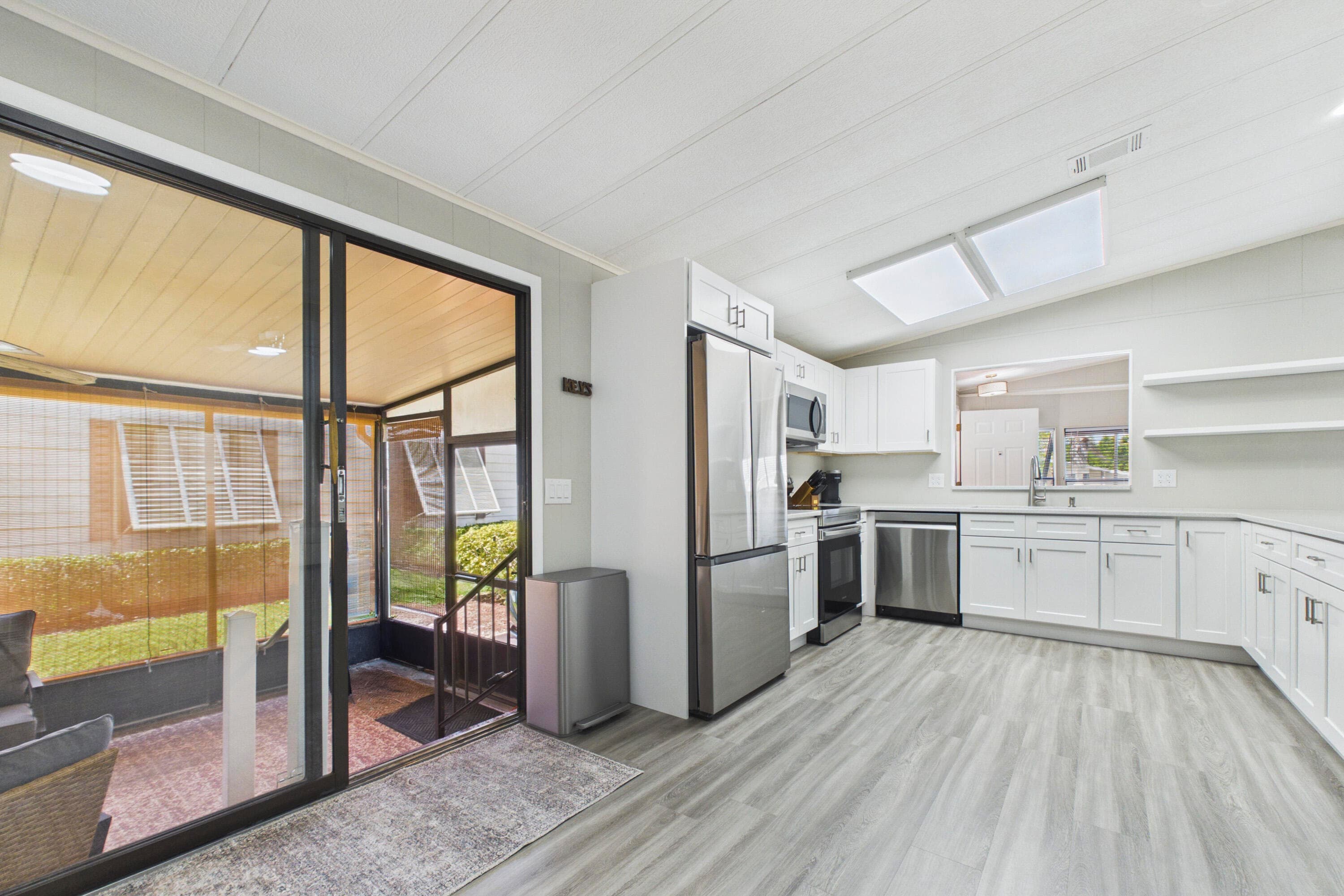 7831 SE Shenandoah Drive, Hobe Sound, FL 33455 8