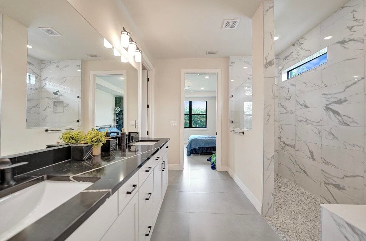 4519 SILVERWOOD Lane N, Oakland Park, FL 33309 13