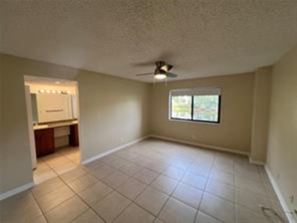 8040 Hampton Boulevard 104, North Lauderdale, FL 33068 39