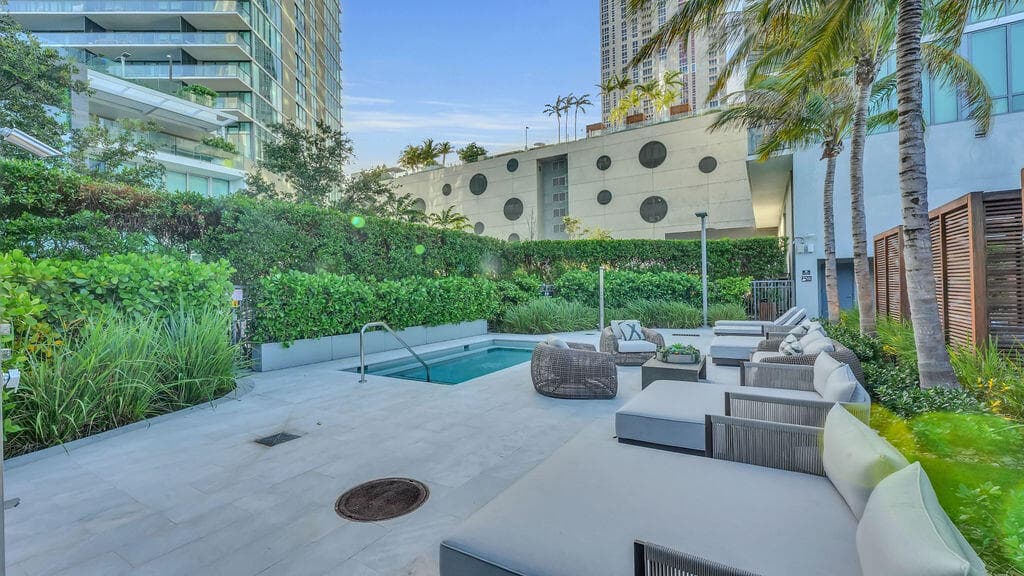 3131 NE 7th Avenue 2206, Miami, FL 33137 30