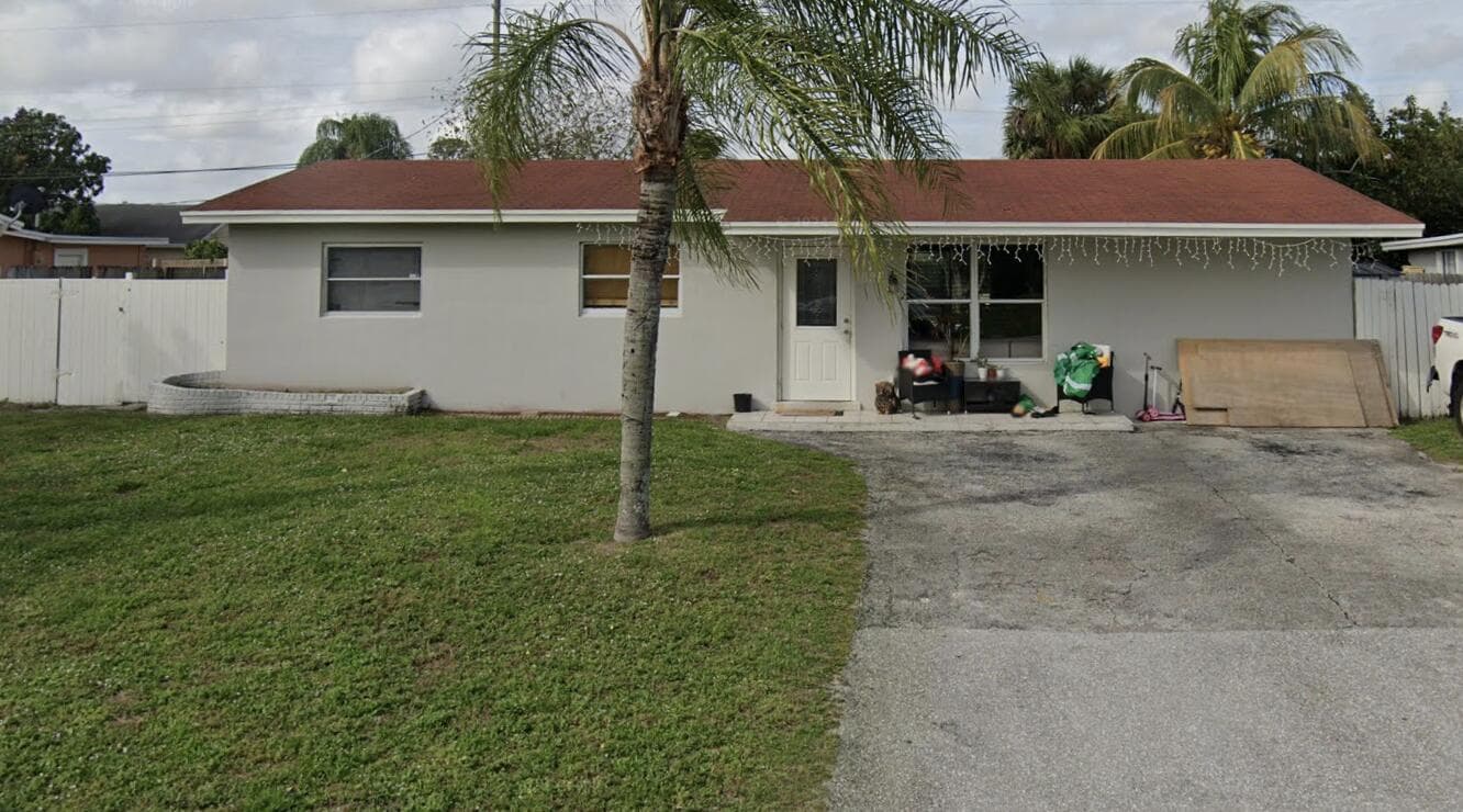 621 Casper Avenue, West Palm Beach, FL 33413
