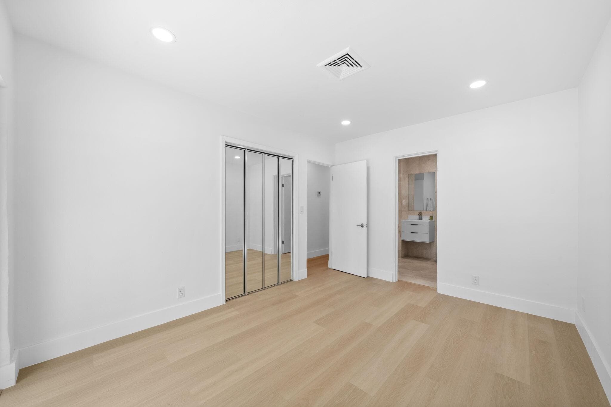 631 NE 56th Court, Fort Lauderdale, FL 33334 27