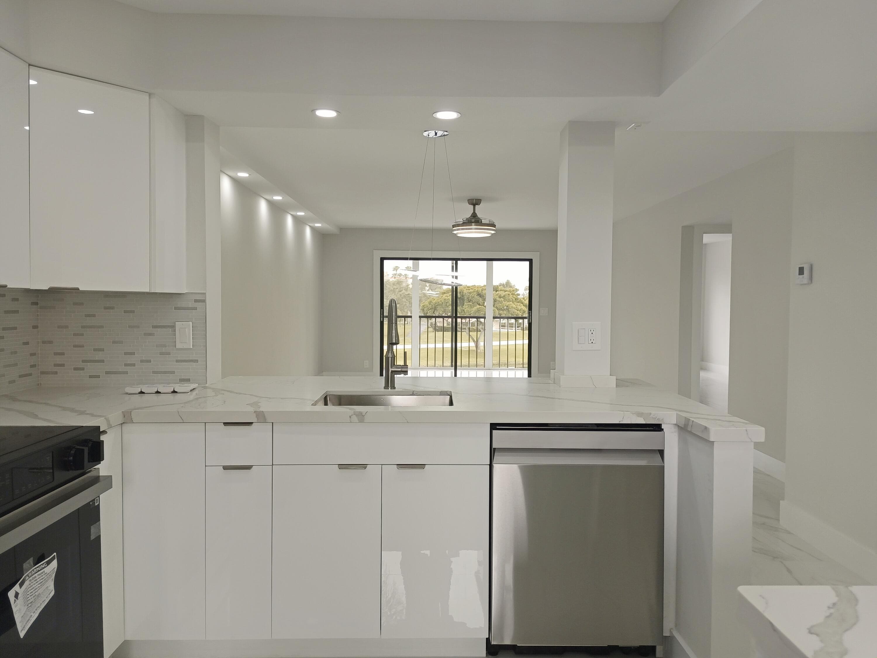 7320 Amberly Lane 305, Delray Beach, FL 33446 10