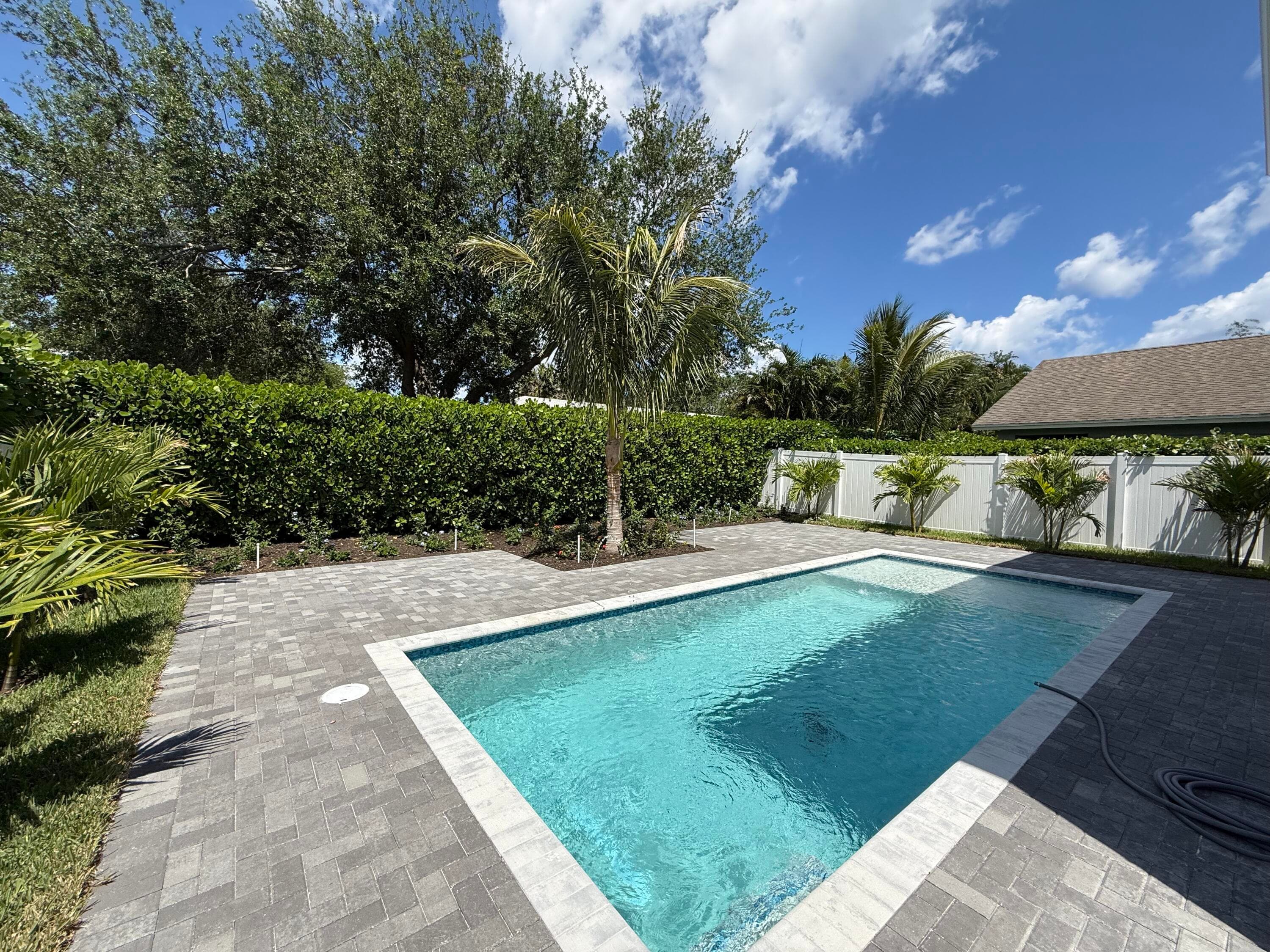 518 LUCKY Lane, Delray Beach, FL 33444 32