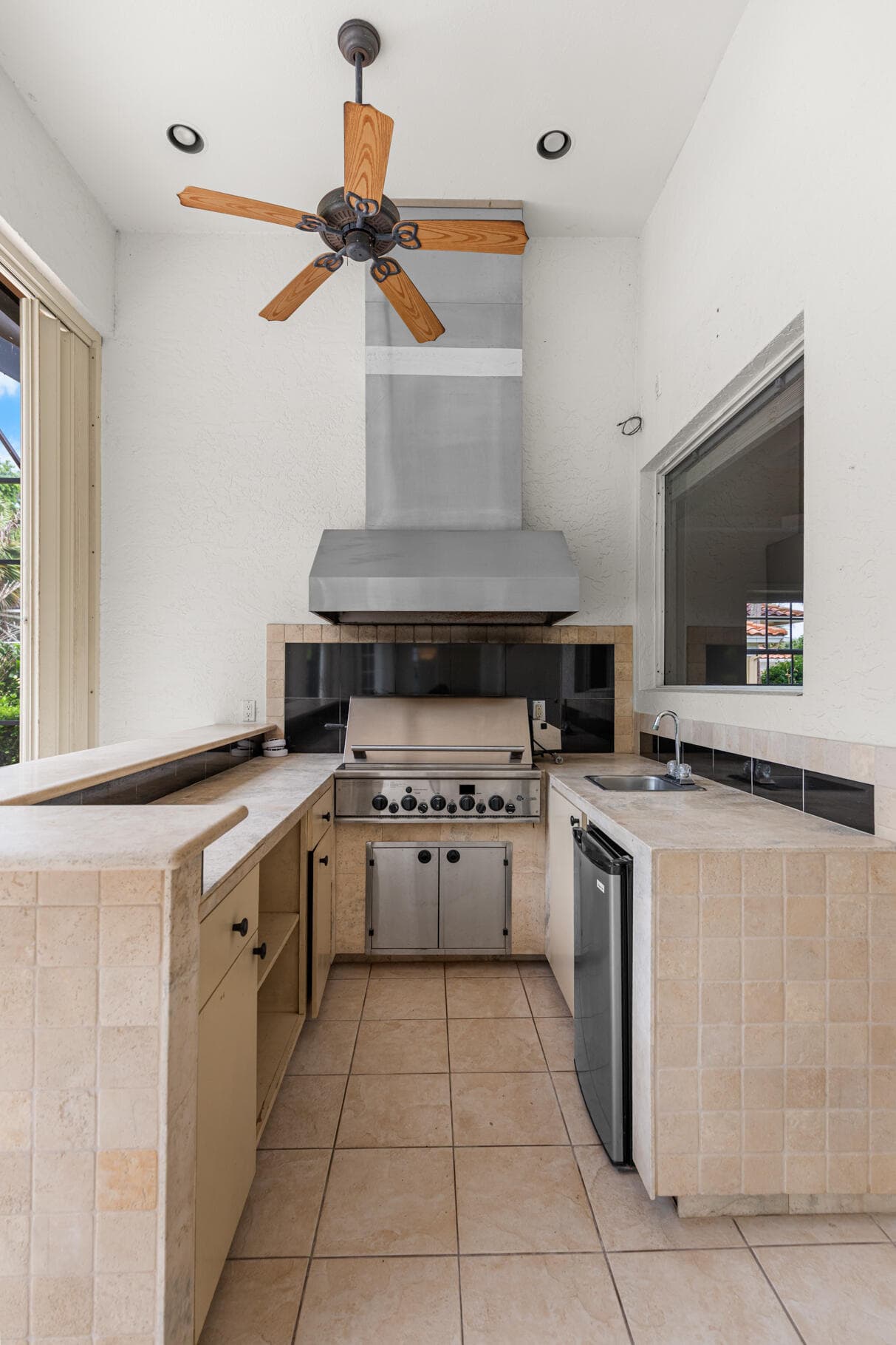 9408 Meadowood Drive, Fort Pierce, FL 34951 8
