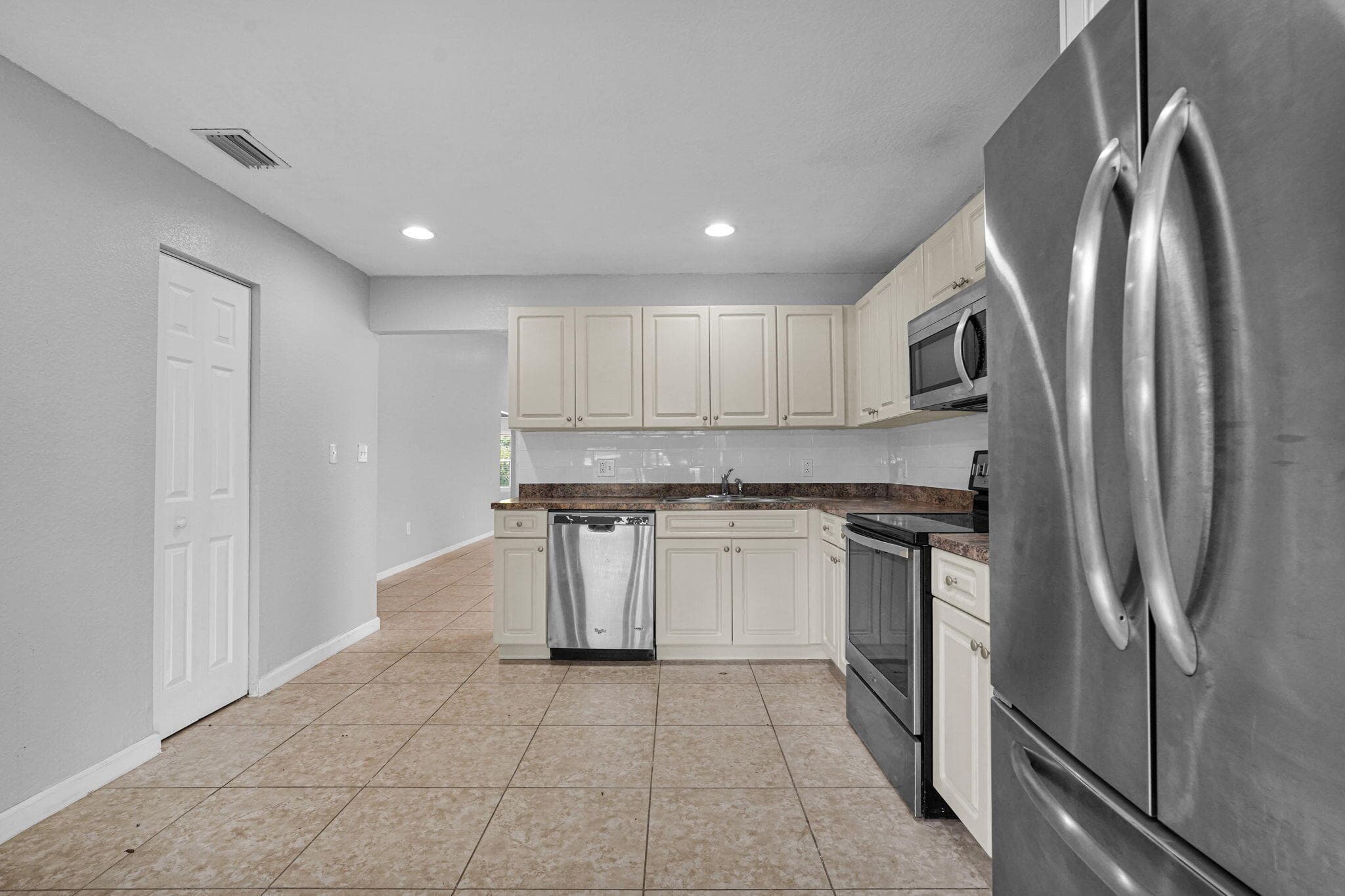 520 N SOUTHRIDGE Road N, Delray Beach, FL 33444 9