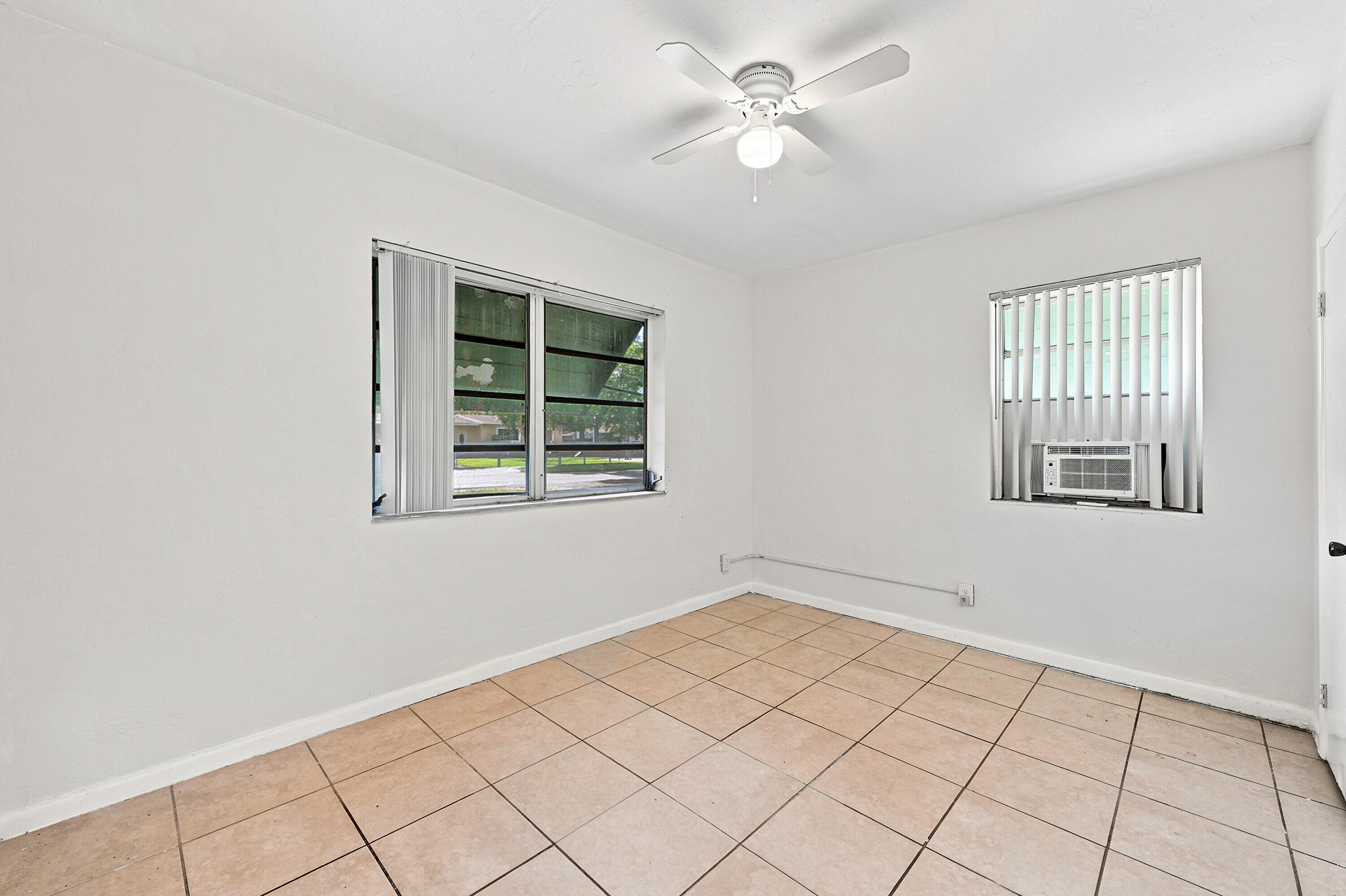 413 SW 24th Avenue, Fort Lauderdale, FL 33312 15