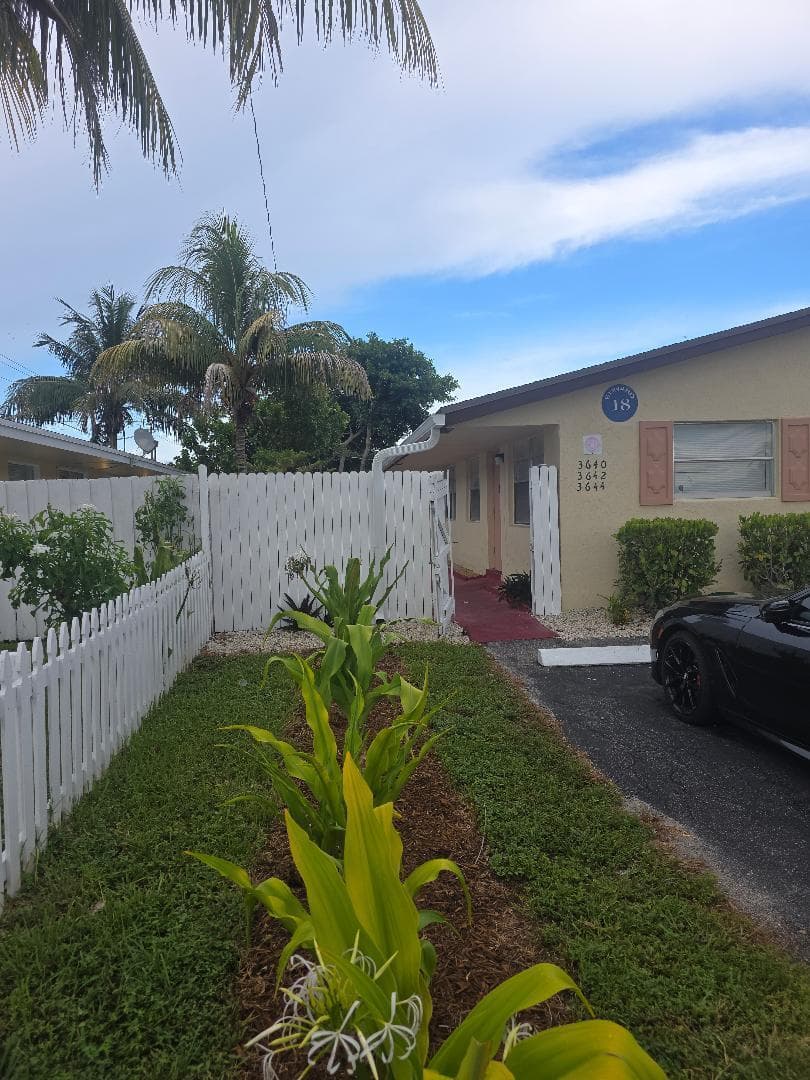 3640 NE 1ST Avenue 3, Oakland Park, FL 33334 2