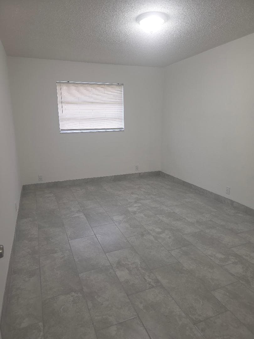 3640 NE 1ST Avenue 3, Oakland Park, FL 33334 7