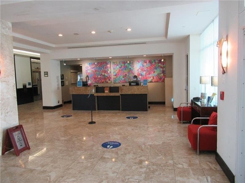 2670 E SUNRISE Boulevard 301, Fort Lauderdale, FL 33304 3