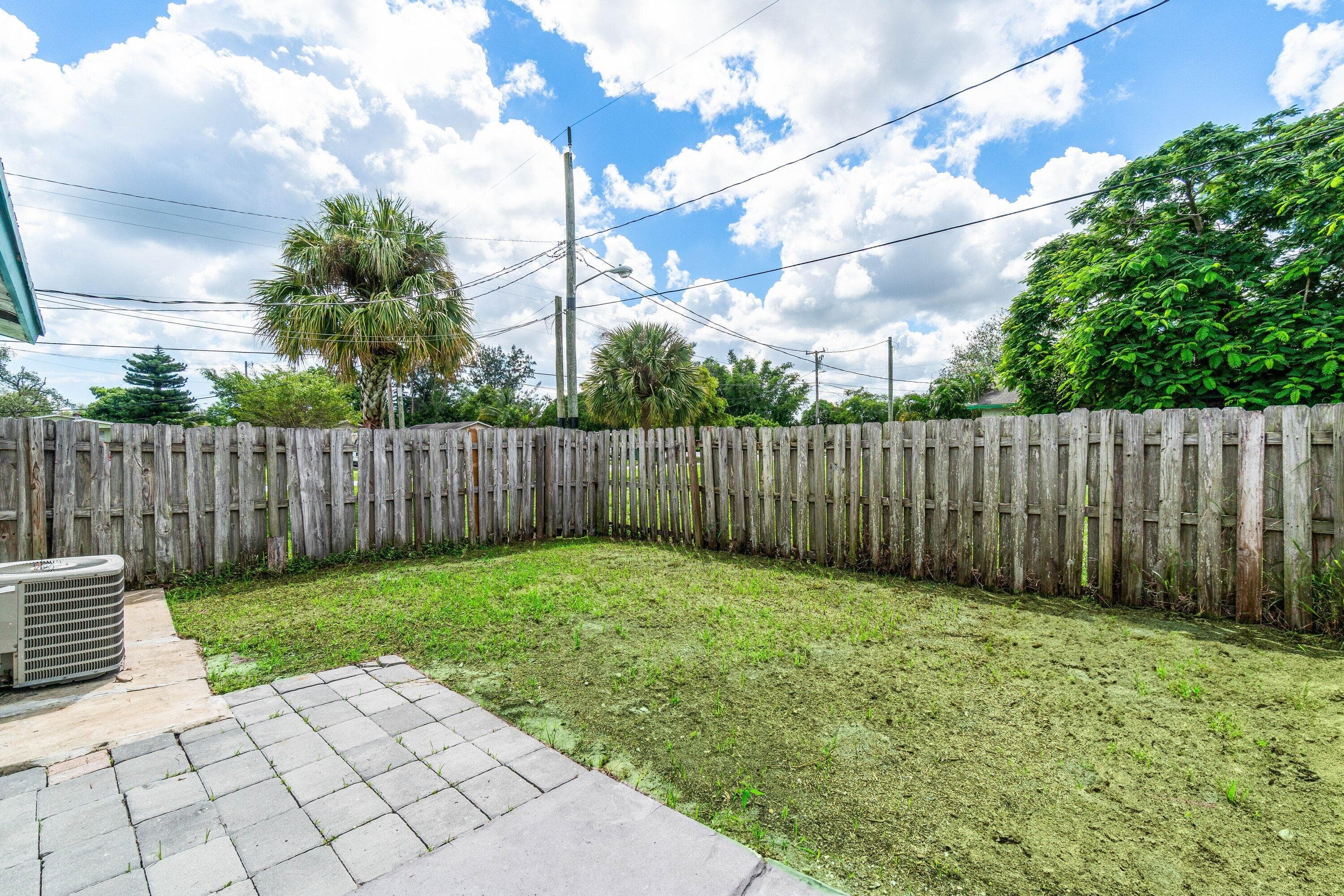 4807 Gulfstream Road, Lake Worth, FL 33461 18