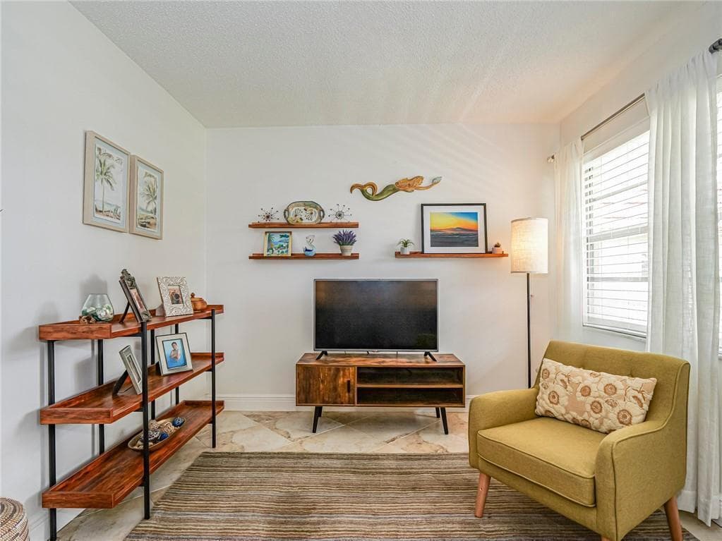75 Royal Oak Court 204, Vero Beach, FL 32962 10
