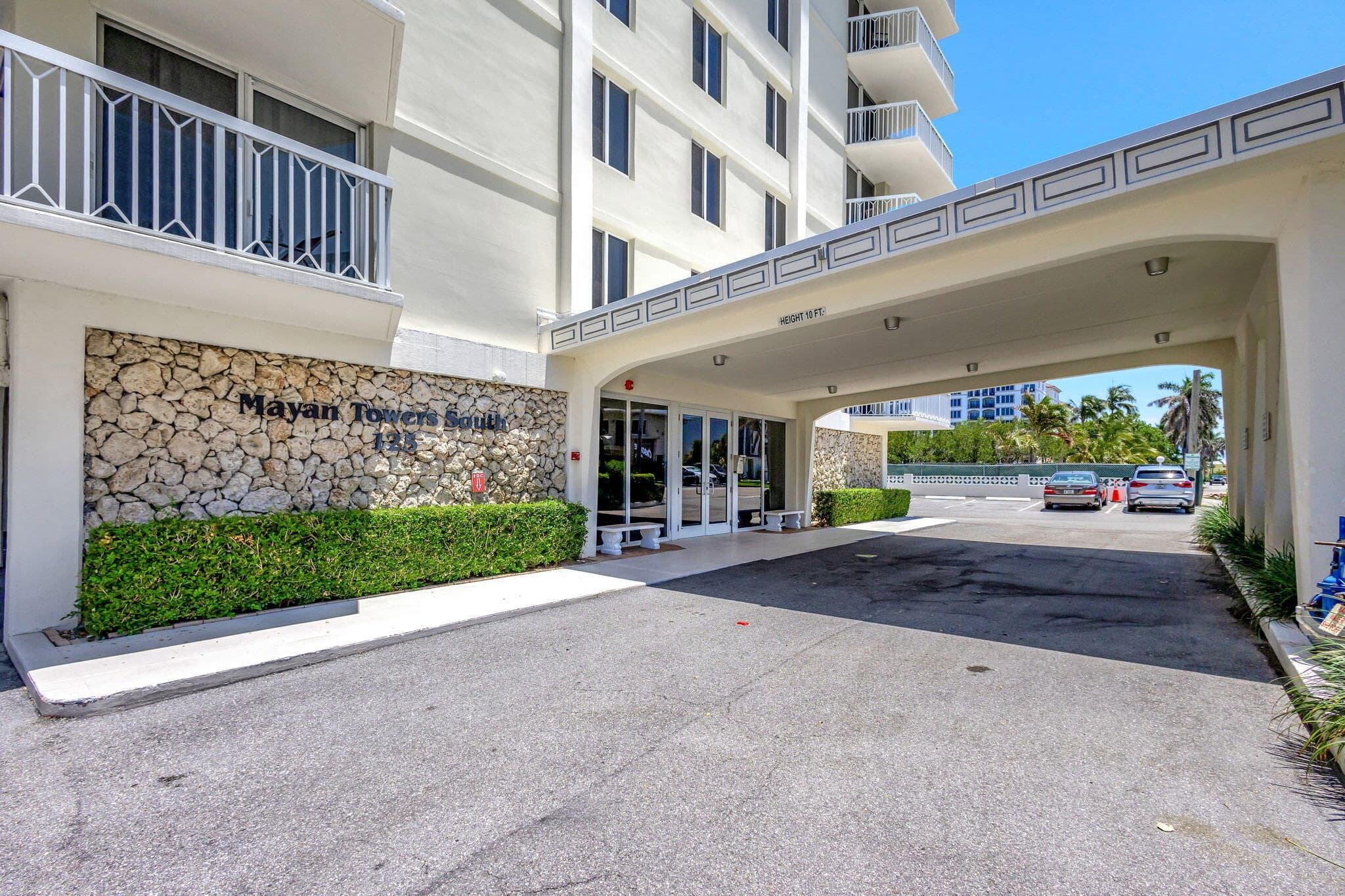 125 S OCEAN Avenue 211, Palm Beach Shores, FL 33404 5