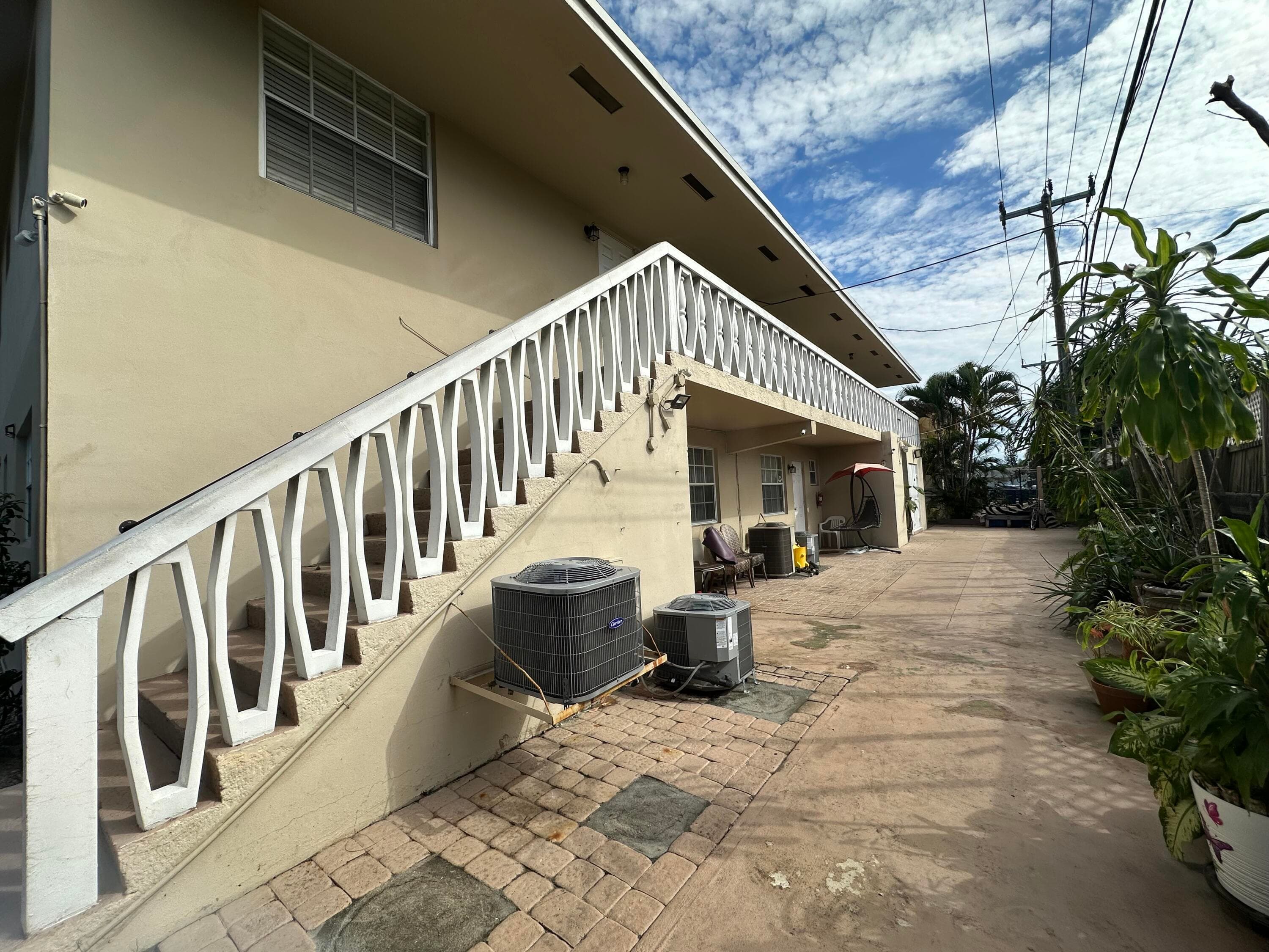 1820 NE 56th Street #1-6, Fort Lauderdale, FL 33308 23