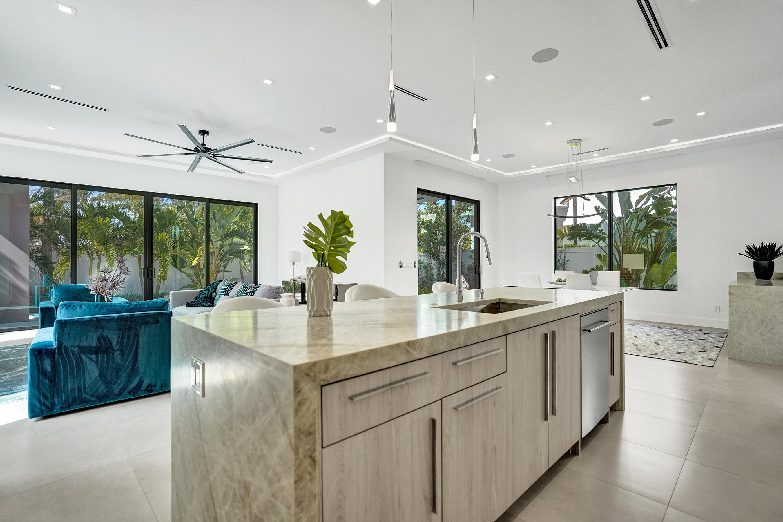 235 NE 11th Street, Delray Beach, FL 33444 18
