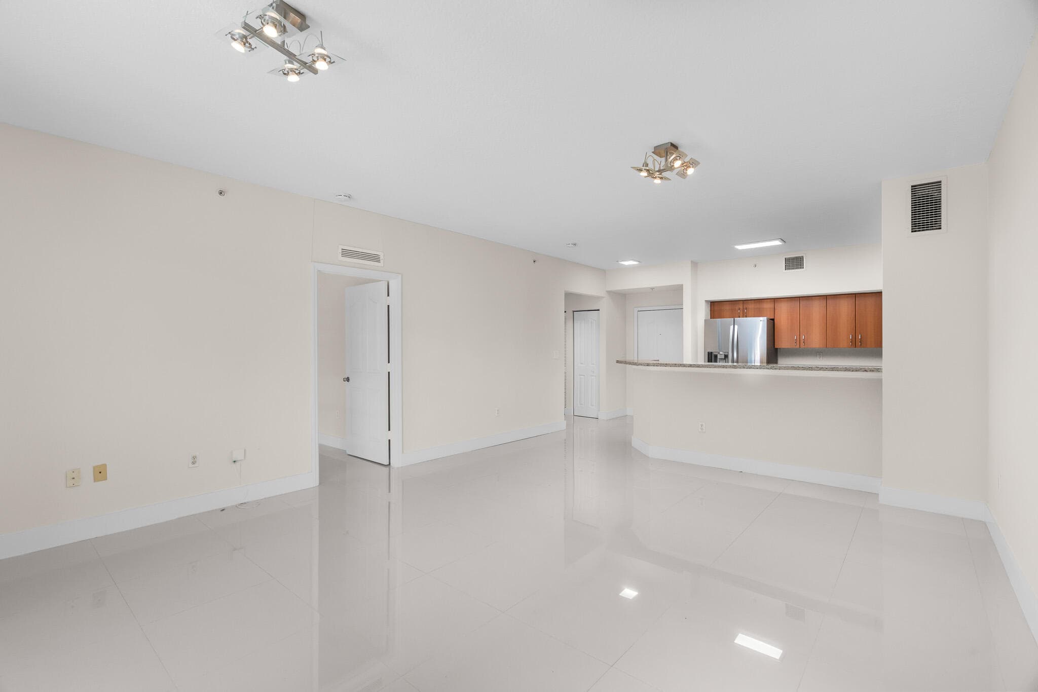 250 NE 3rd Avenue 1305, Delray Beach, FL 33444 8
