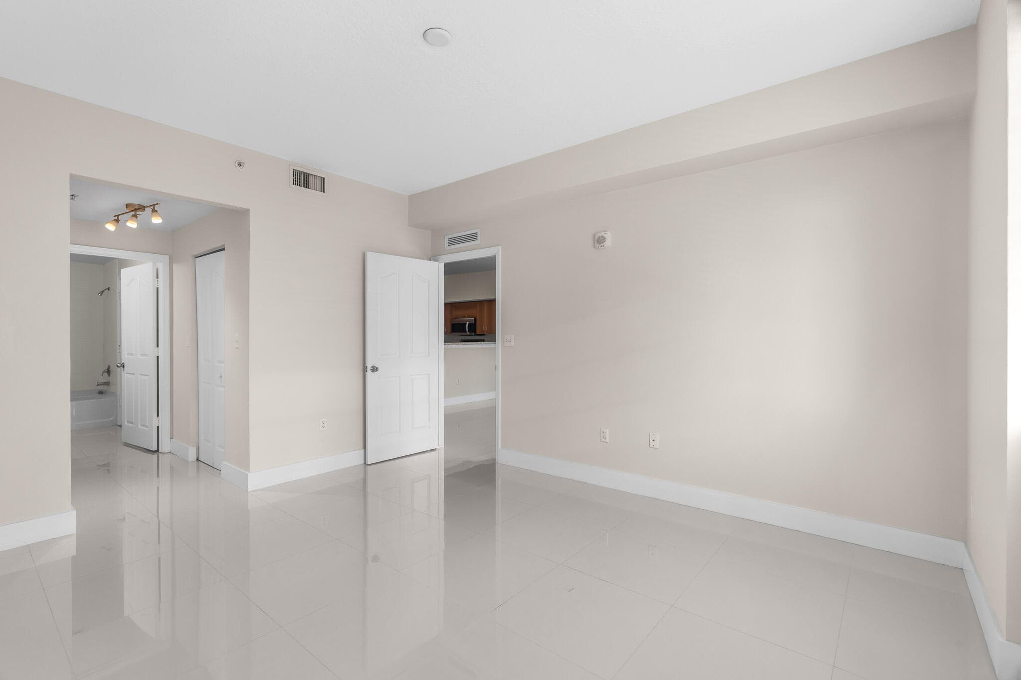 250 NE 3rd Avenue 1305, Delray Beach, FL 33444 12