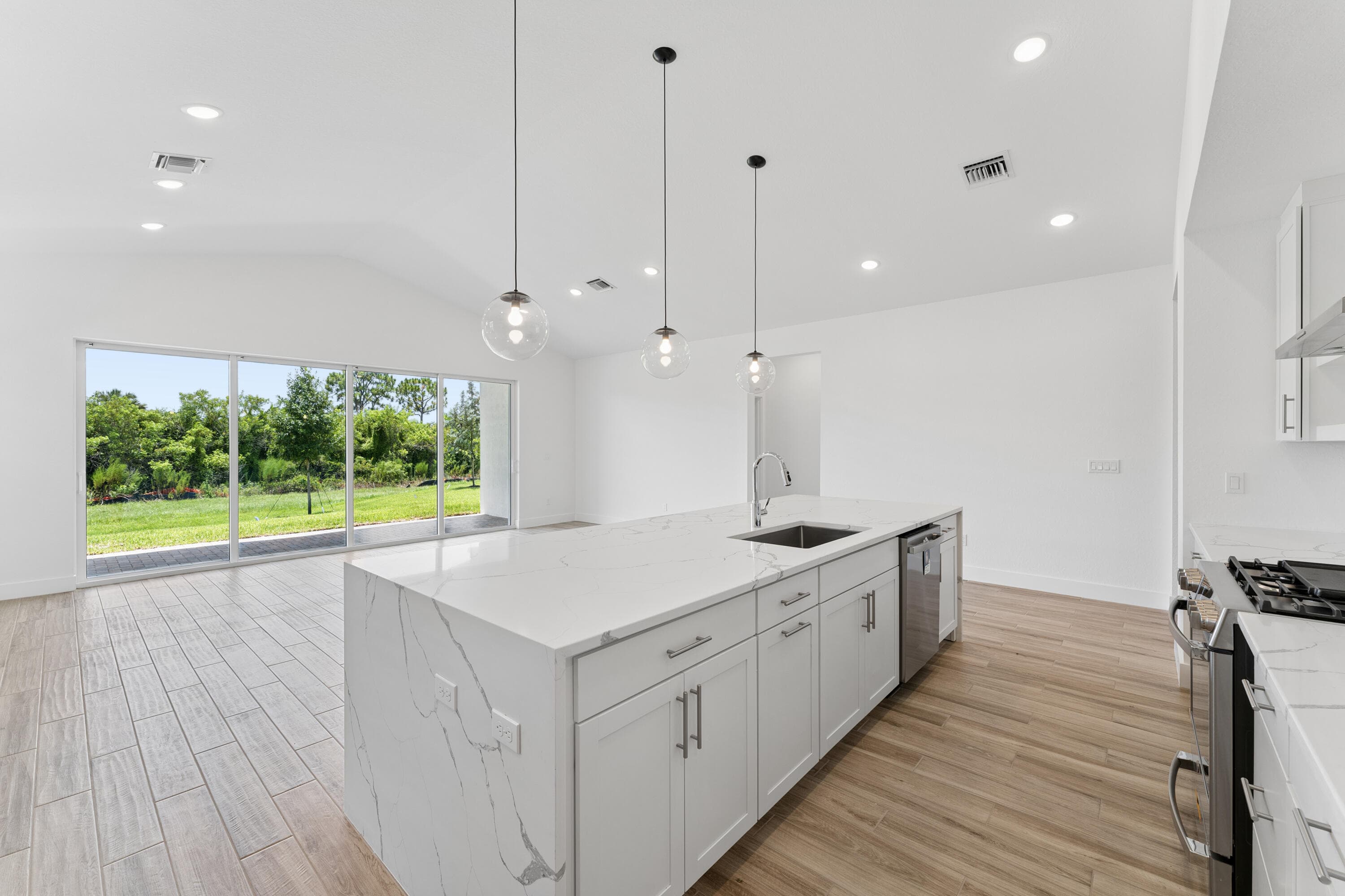 10080 NW Field Flower Trail, Port St. Lucie, FL 34987 14