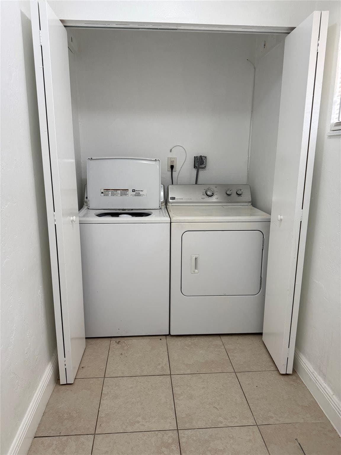 1139 NW 9TH Avenue, Fort Lauderdale, FL 33311 12