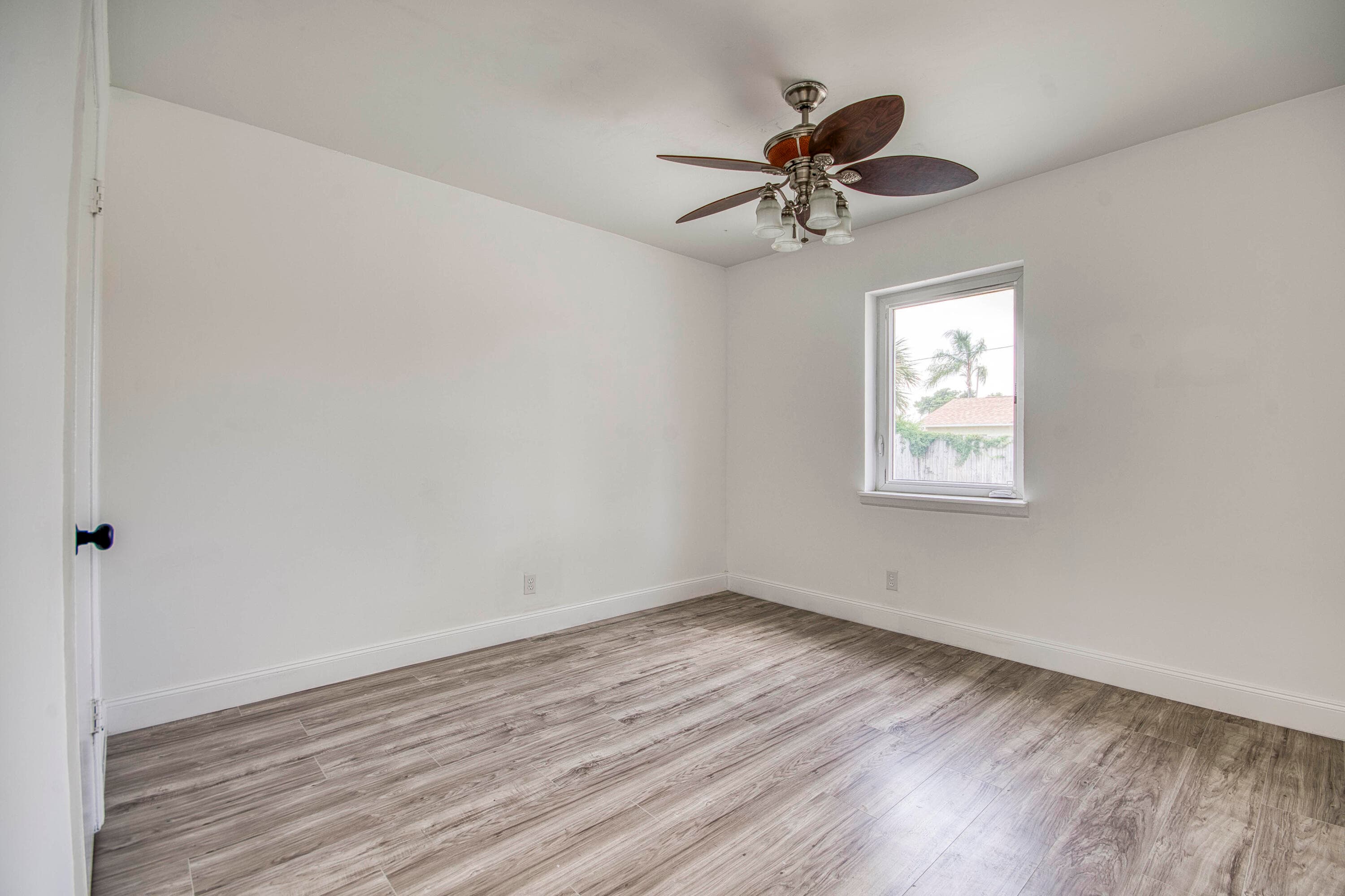 950 W 36th Street, Riviera Beach, FL 33404 16