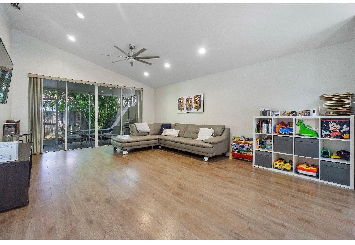 6165 NW 77th Place, Parkland, FL 33067 16