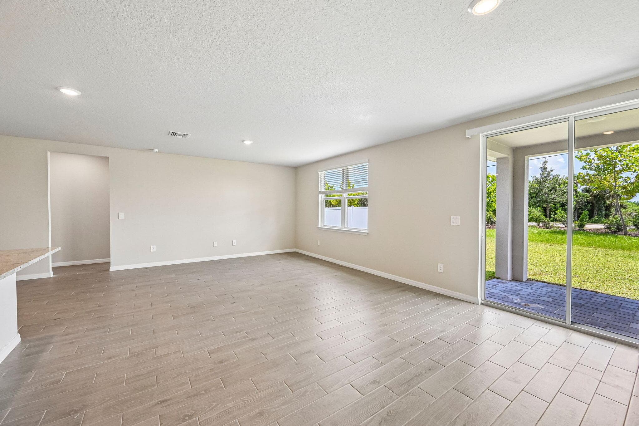 5437 Hampton Park Circle, Vero Beach, FL 32966 8