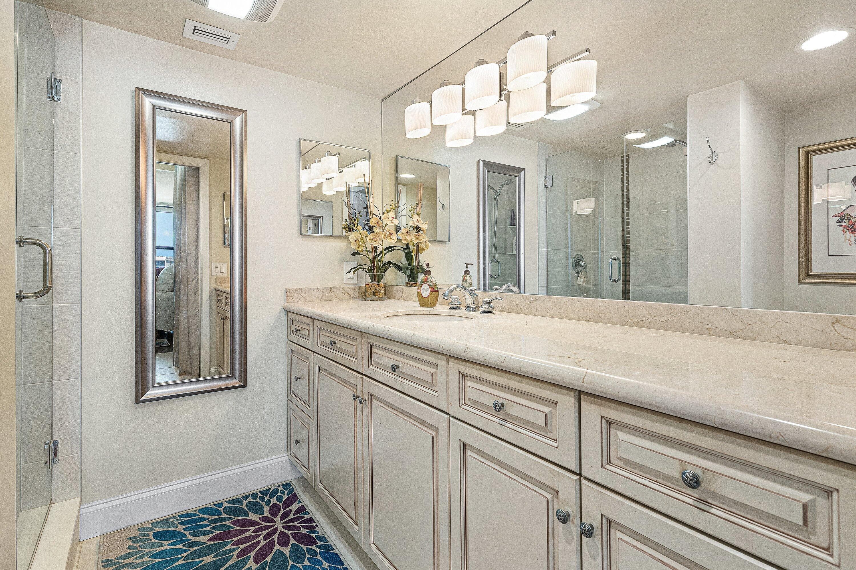 17 ROYAL PALM Way 6060, Boca Raton, FL 33432 15