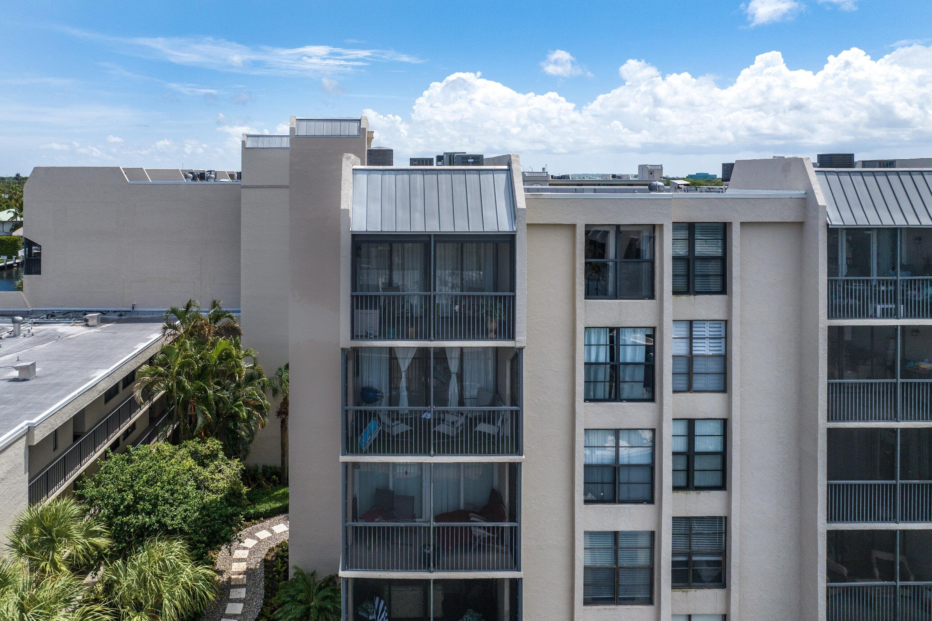 17 ROYAL PALM Way 6060, Boca Raton, FL 33432 24