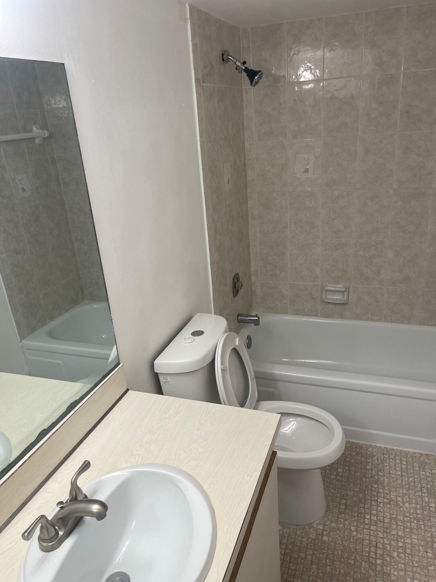 5530 NW 44th Street 211c, Lauderhill, FL 33319 13