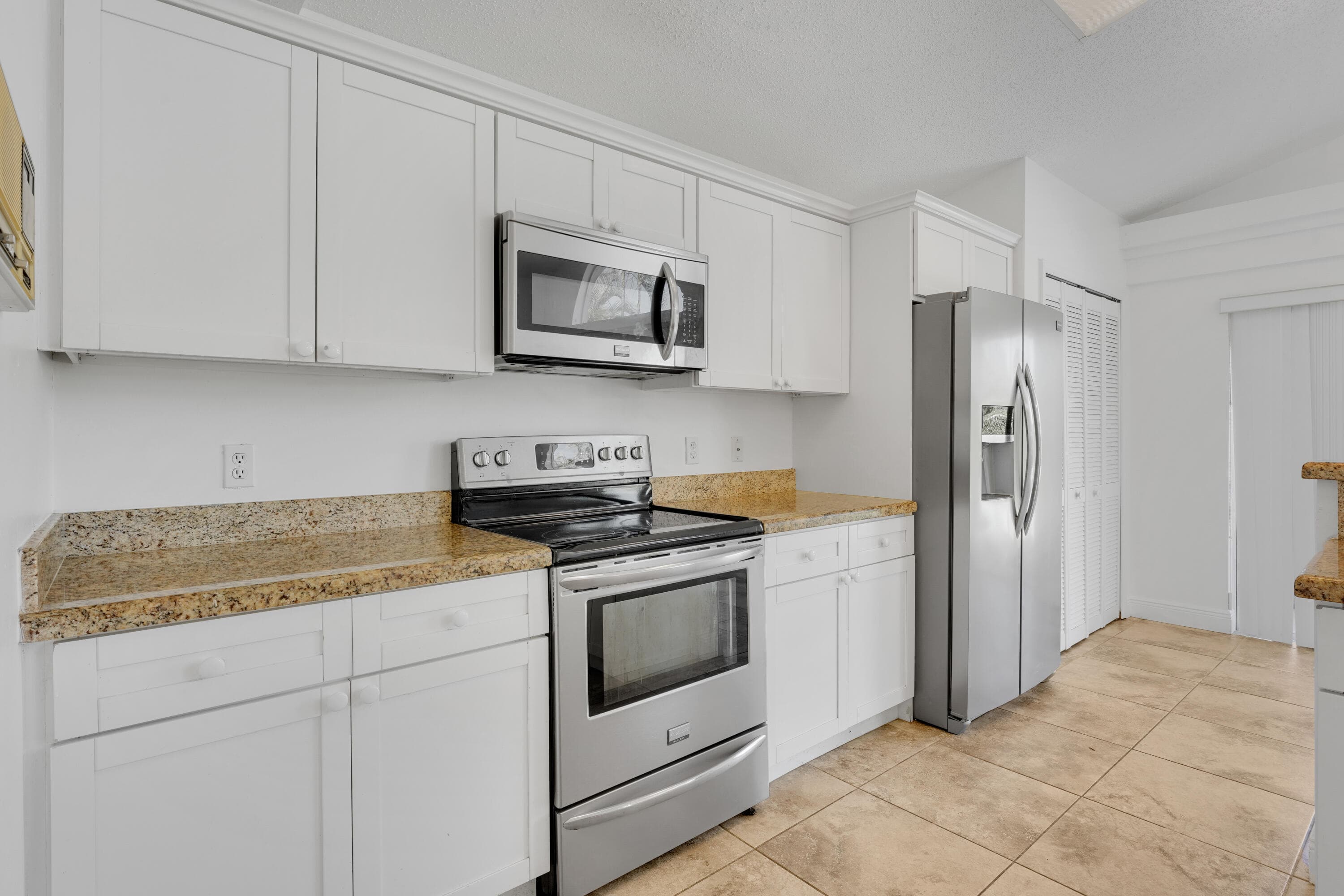 4355 LEICESTER Court, West Palm Beach, FL 33409 29