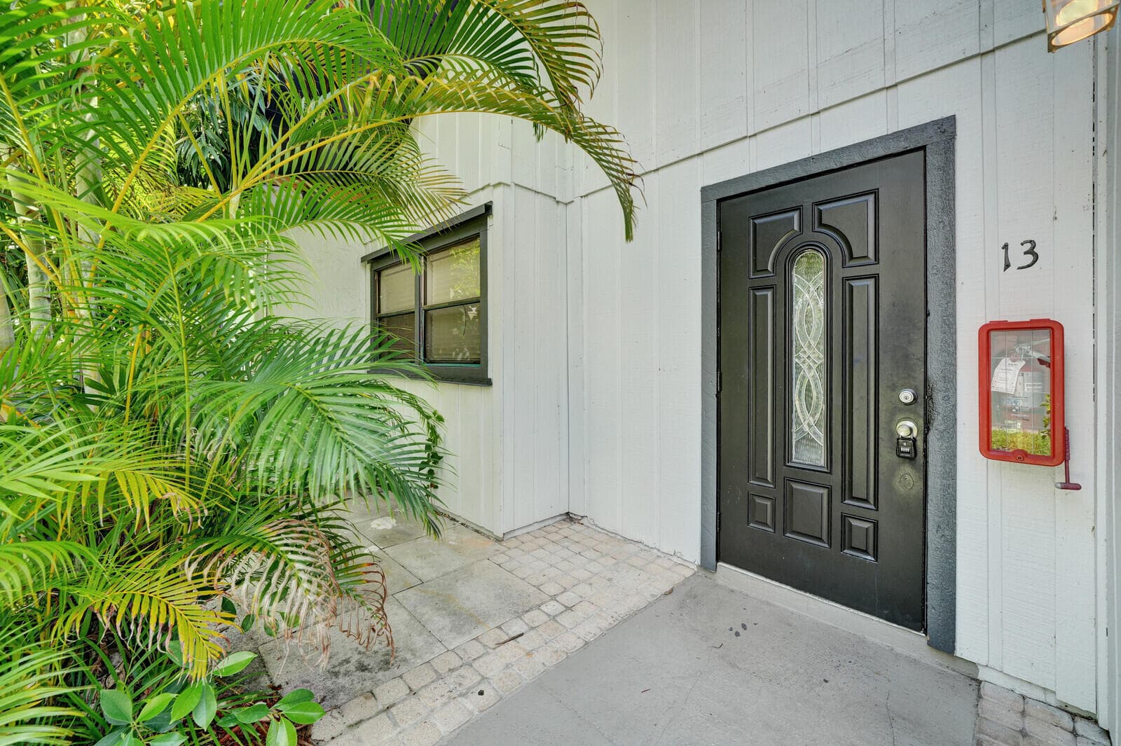 100 Sparrow Drive 13, Royal Palm Beach, FL 33411 2