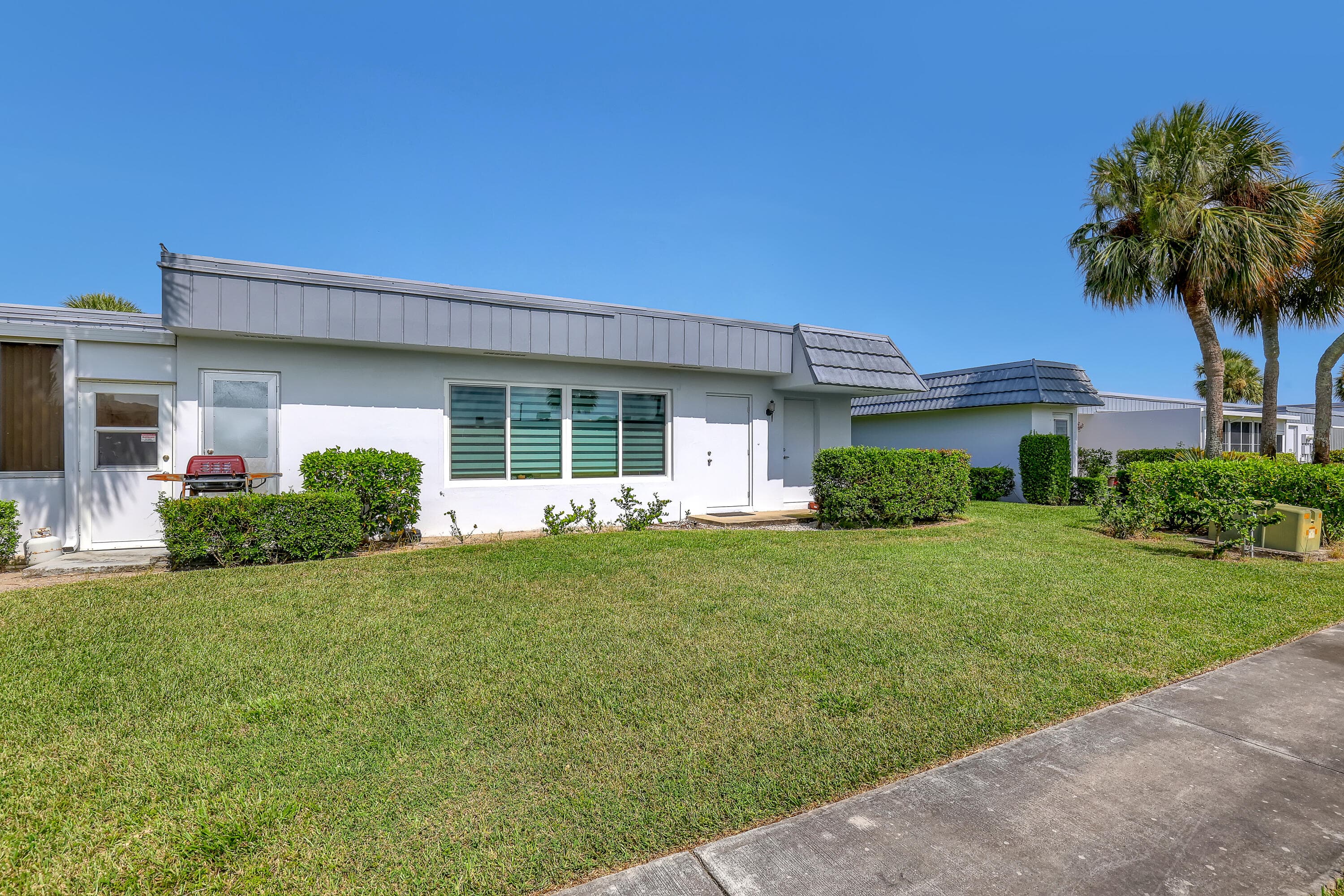 2886 Fernley Drive E 5, West Palm Beach, FL 33415 23