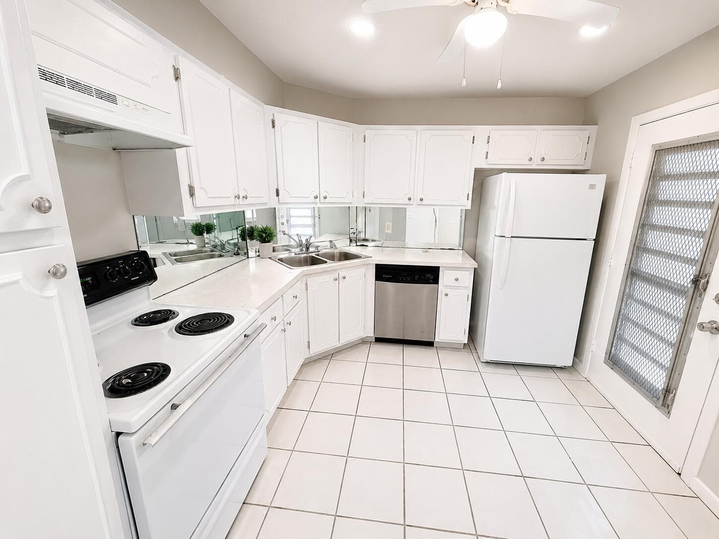 3360 SPANISH MOSS Terrace 313, Lauderhill, FL 33319 5